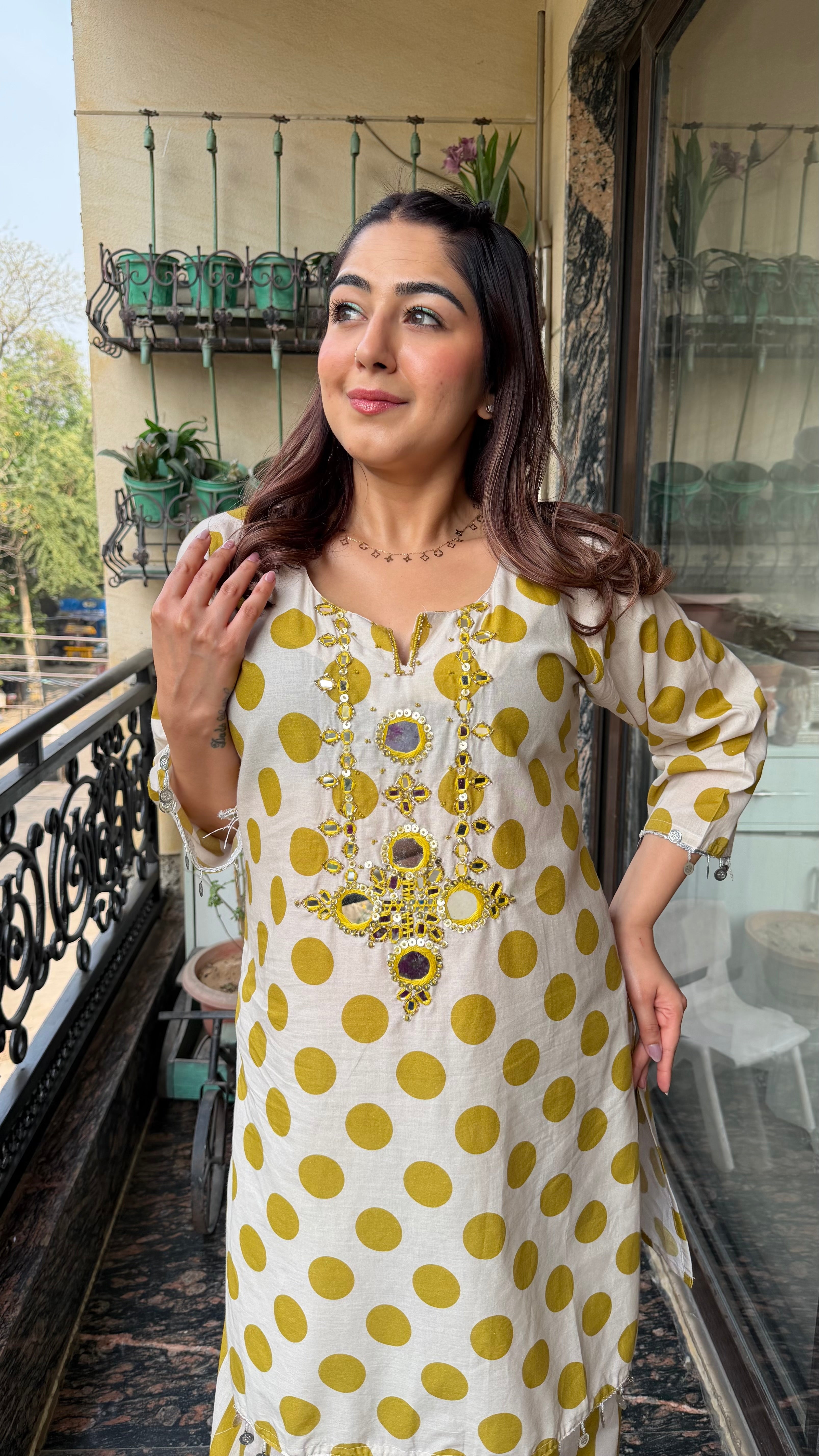 The aisha farshi set