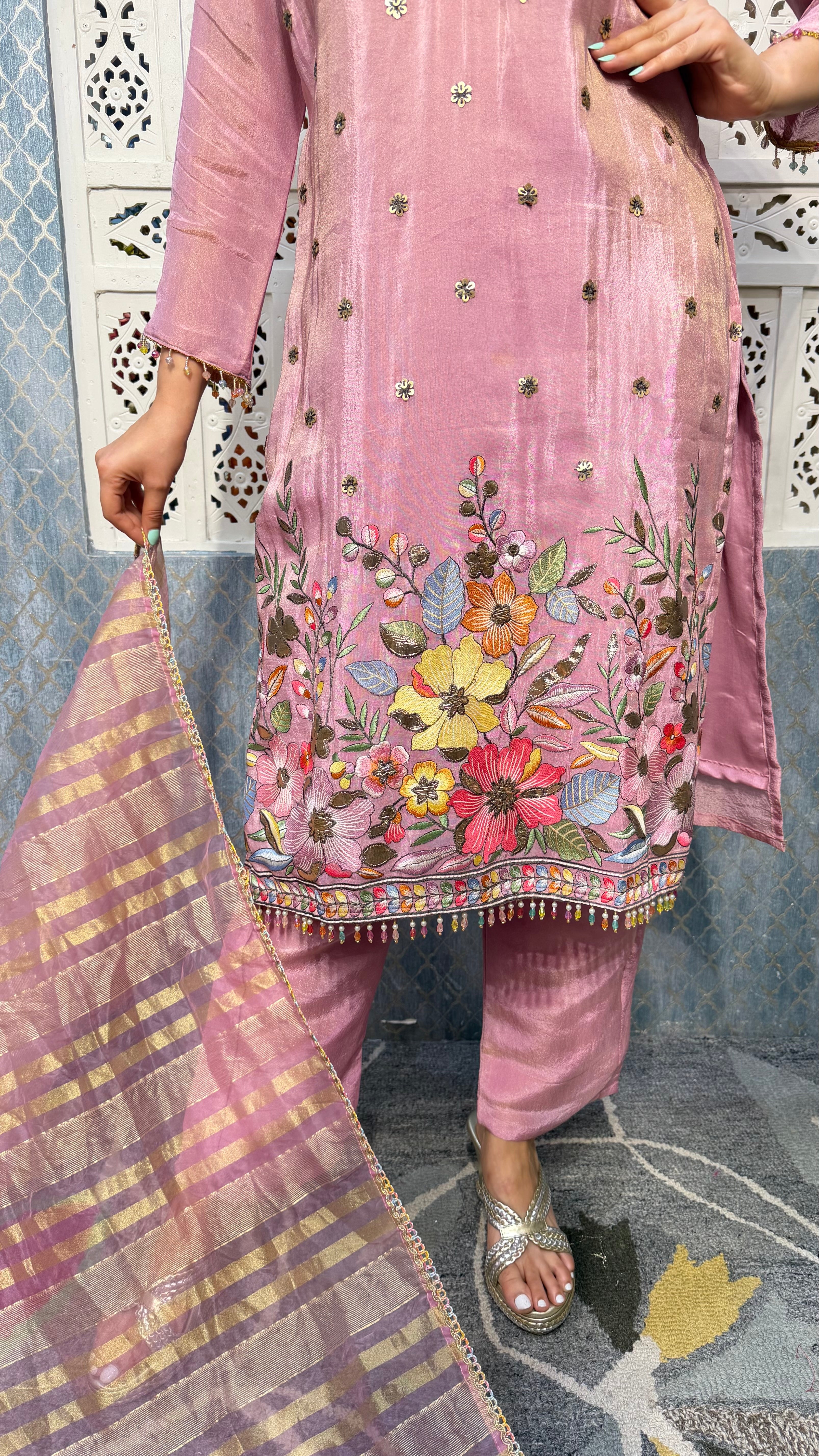 THE DILBAGH SUIT