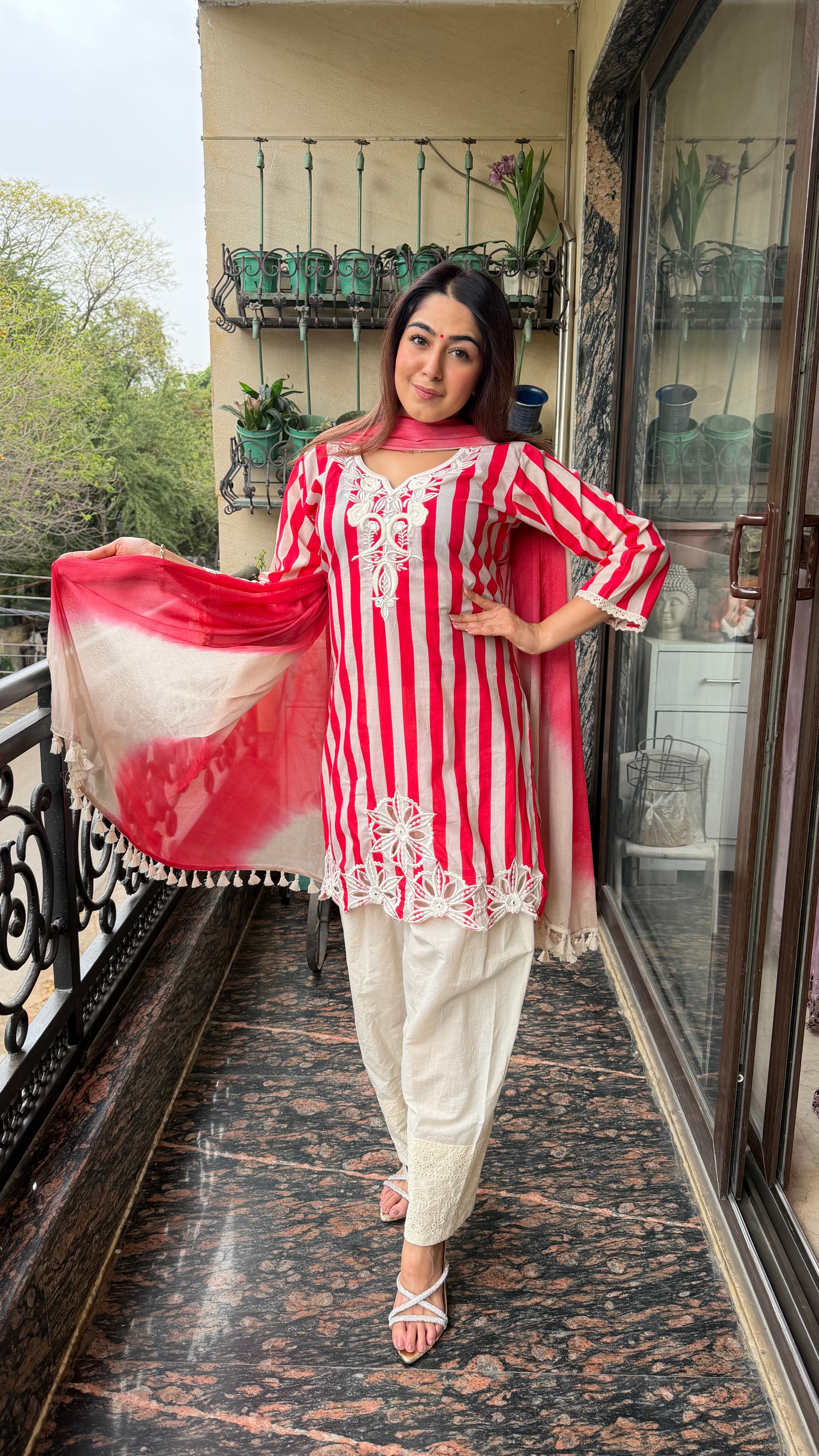 The Alvira Farshi