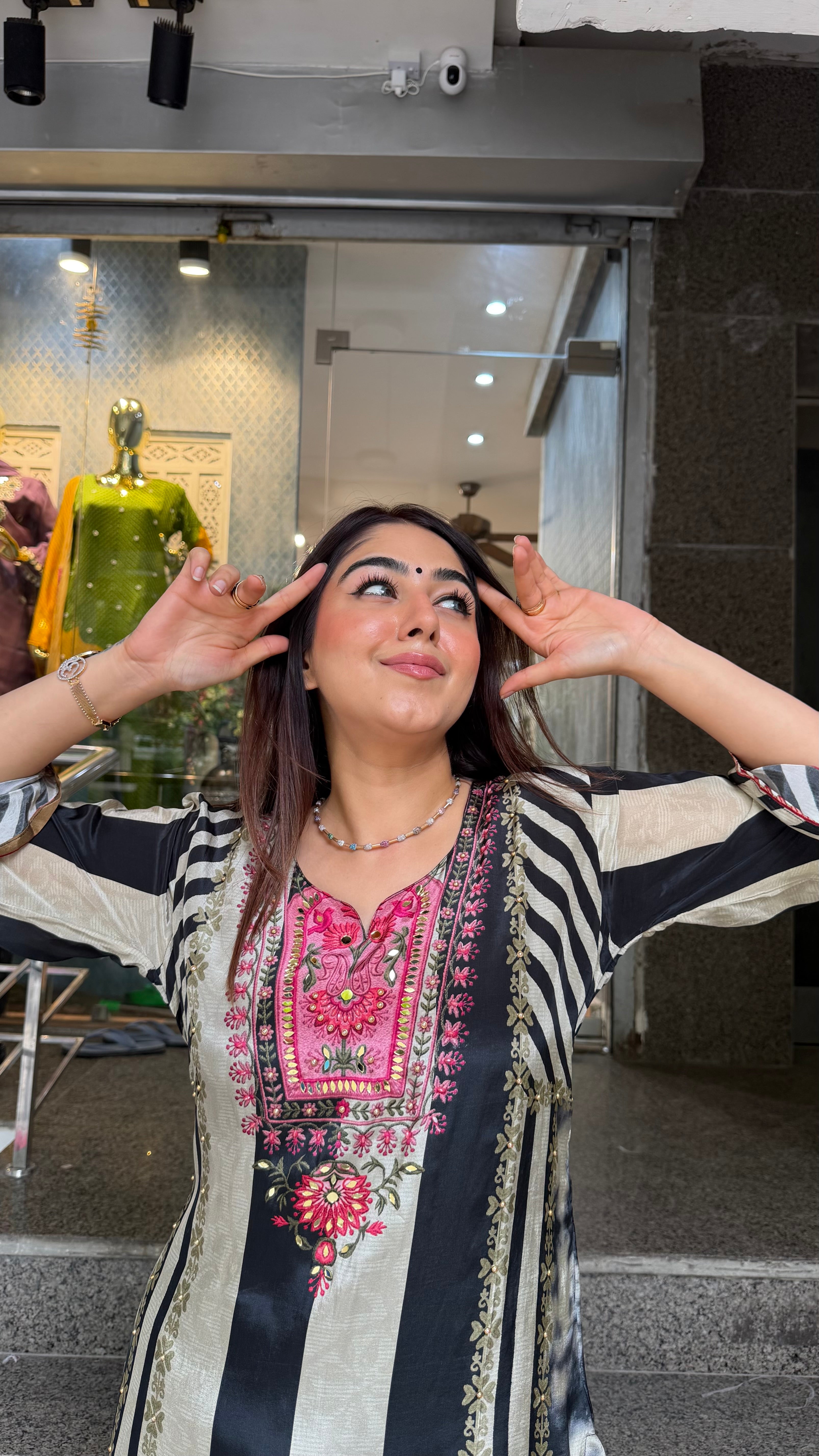 The Amber Farshi