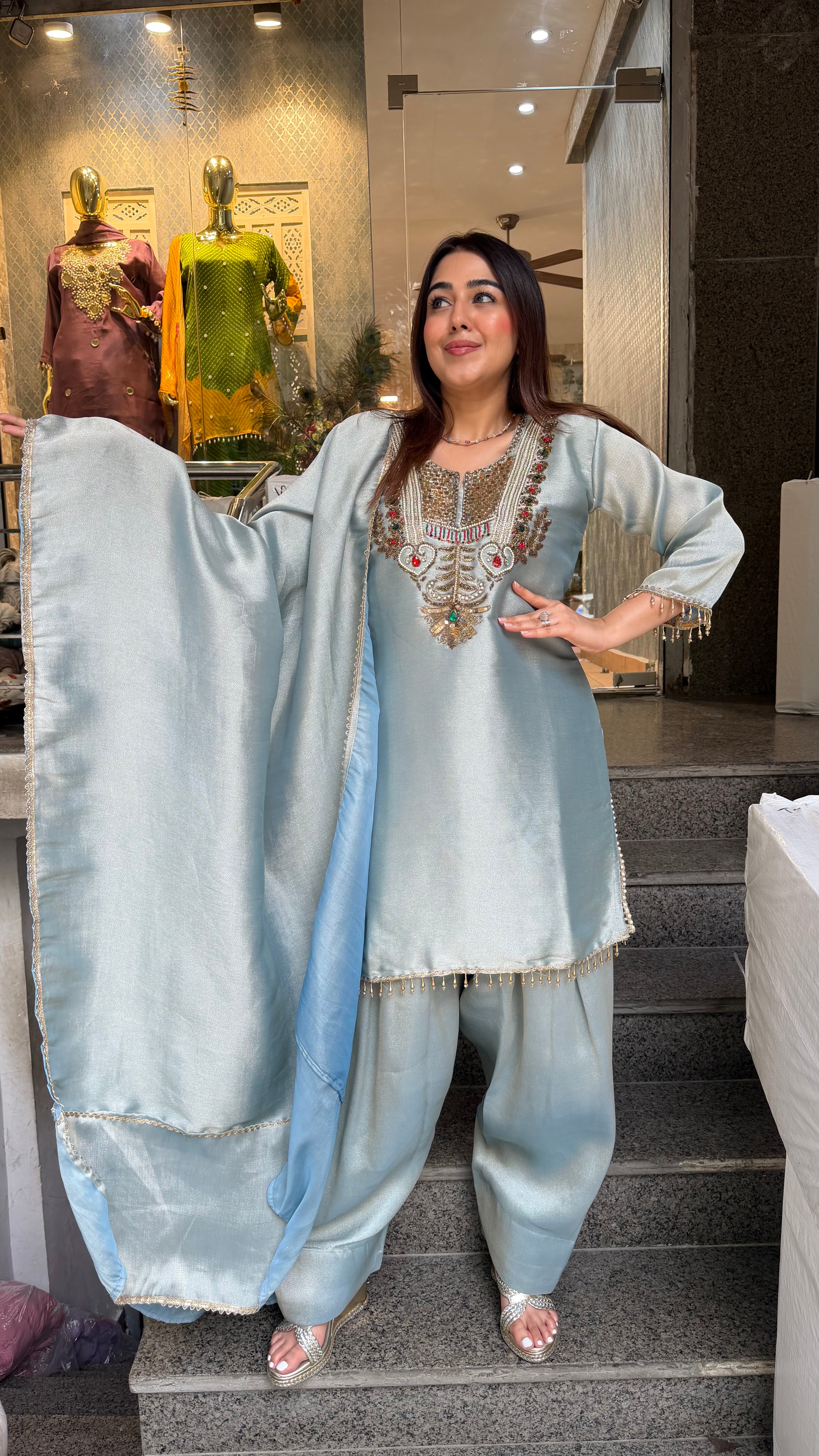 The Nagina Farshi set