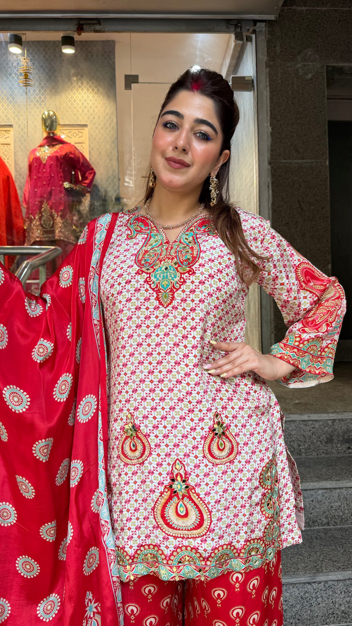THE DEEWANI PLAZZO SET