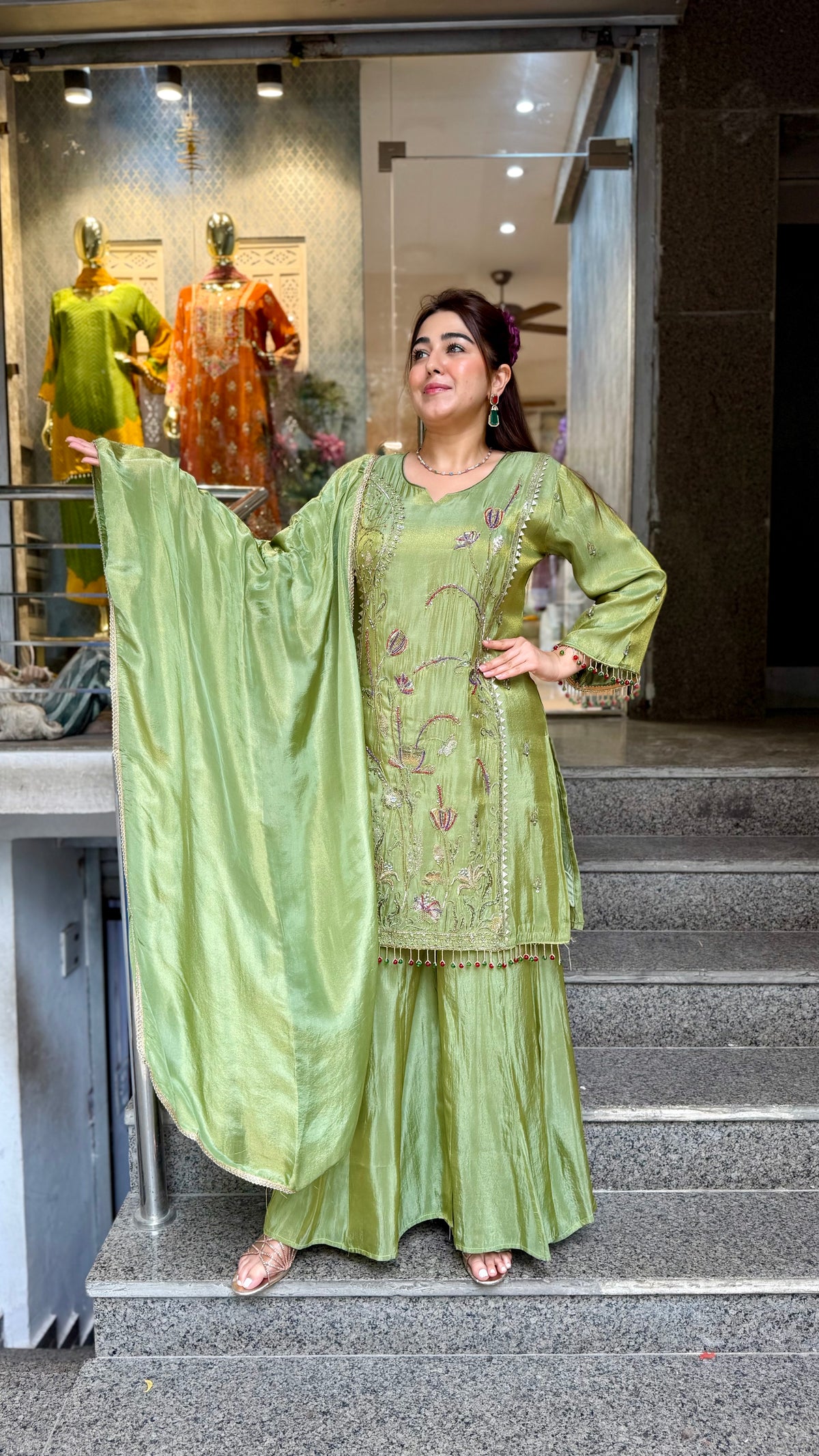 THE PANKHUDI SHARARA