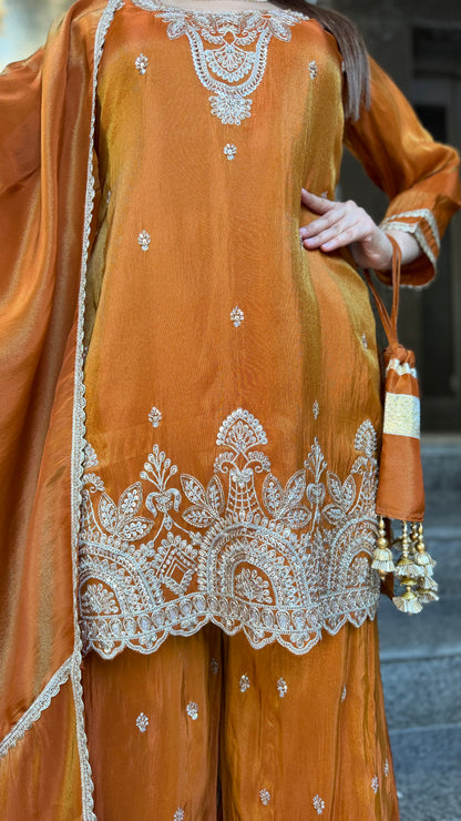 THE SAJNI SHARARA