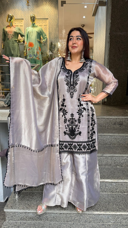 THE PAKIZA  SARARA SET