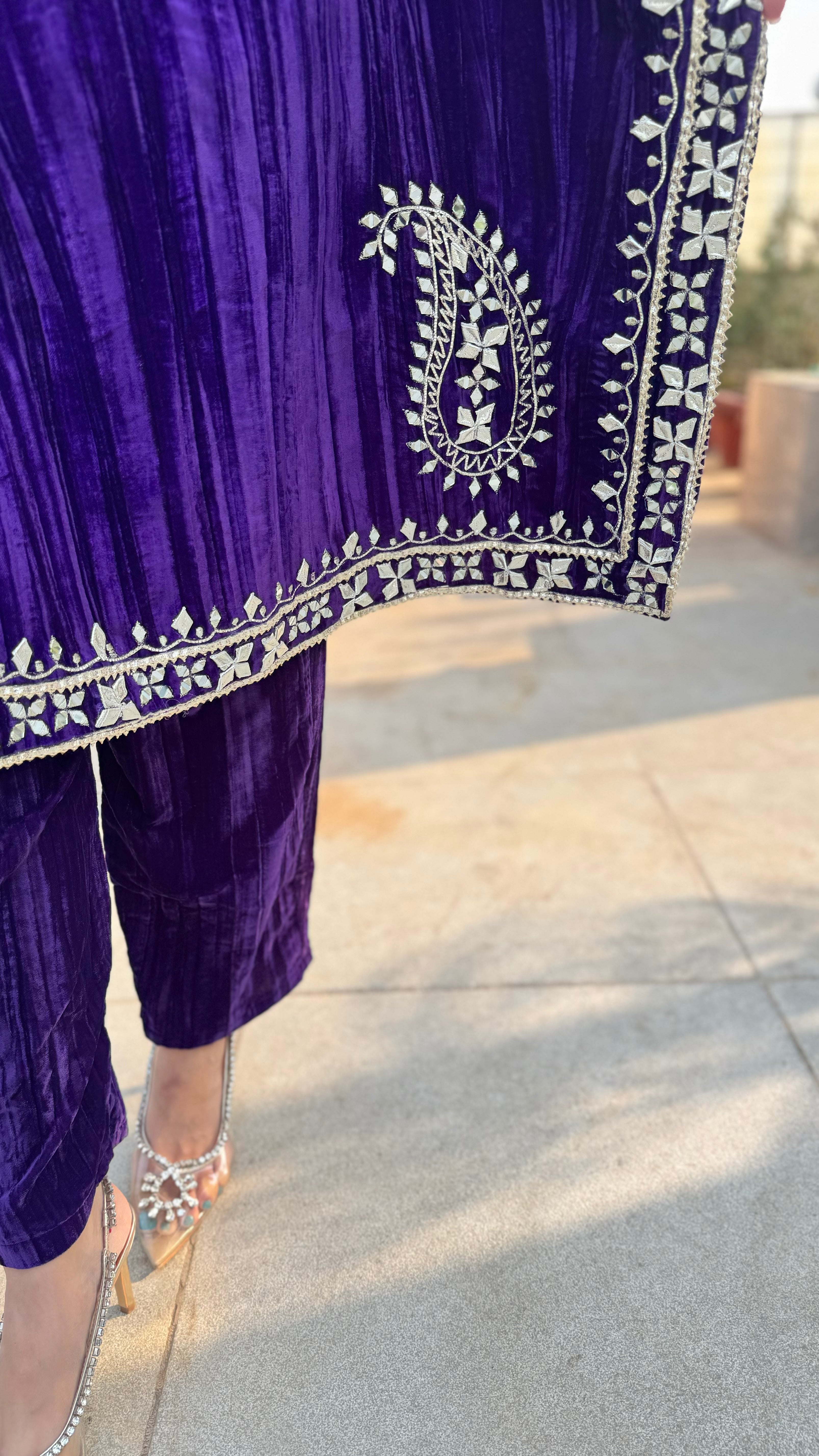 V Neck Velvet Kaftan