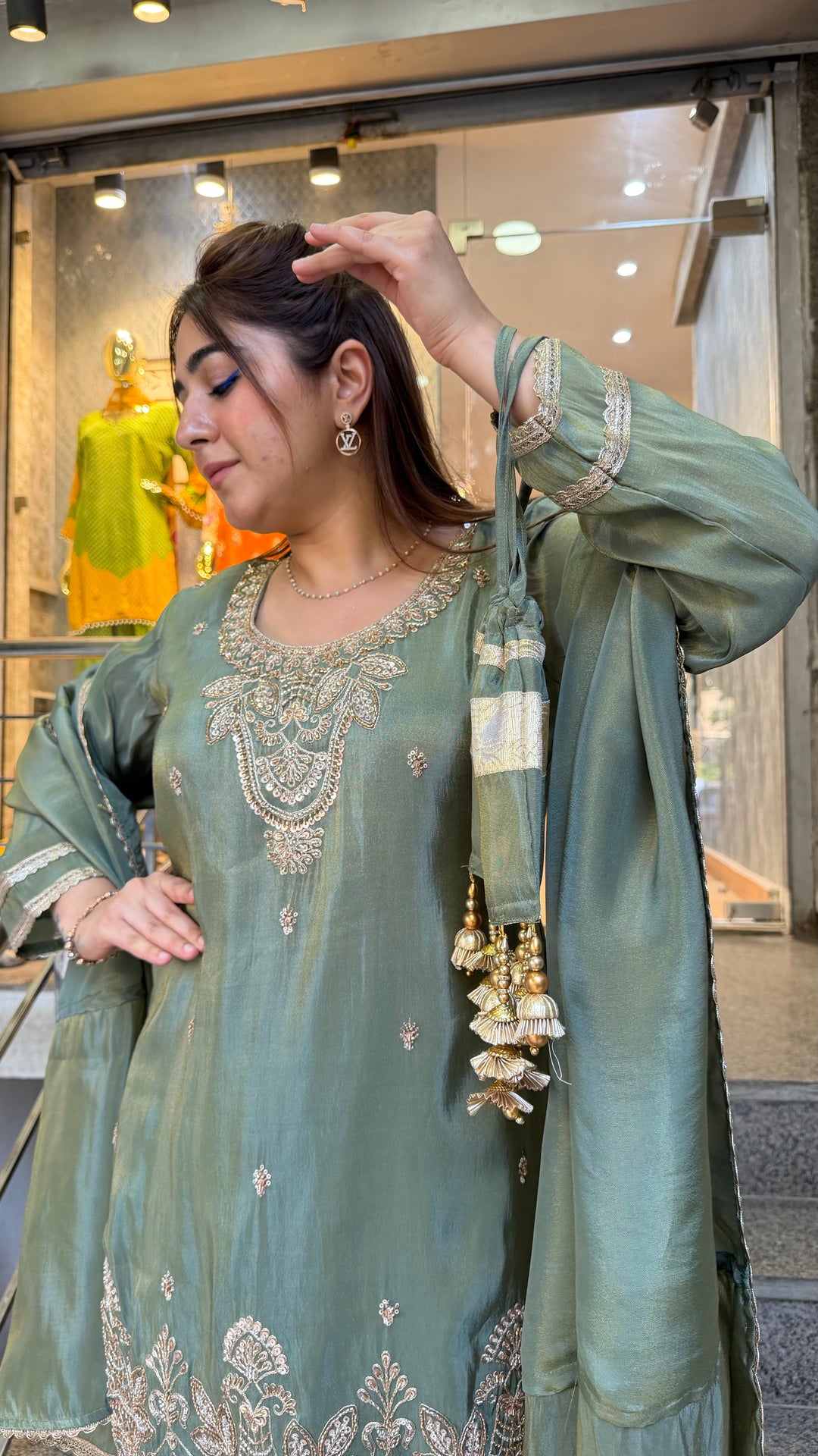 THE SAJNI SHARARA