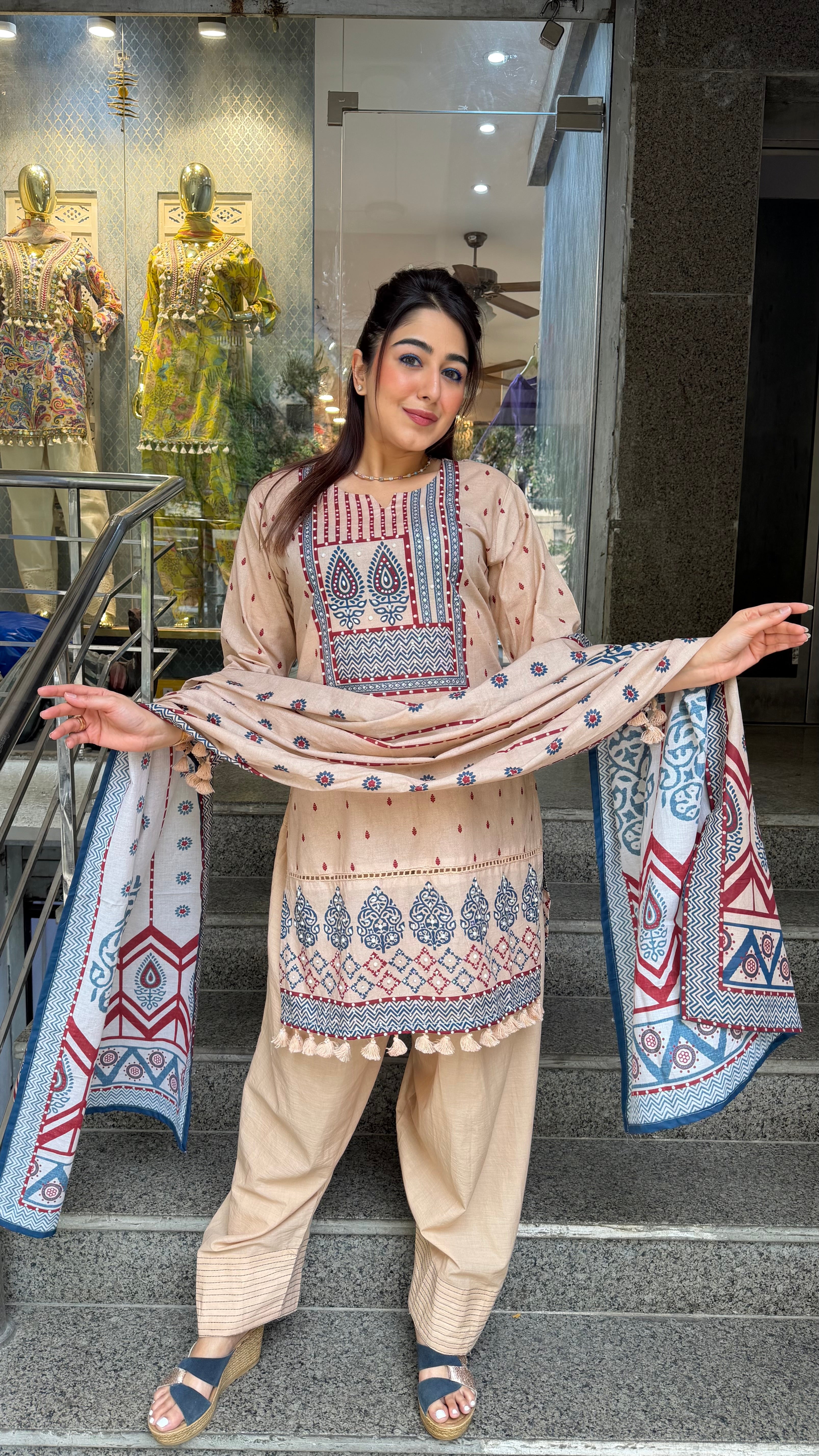 The Kari Farshi