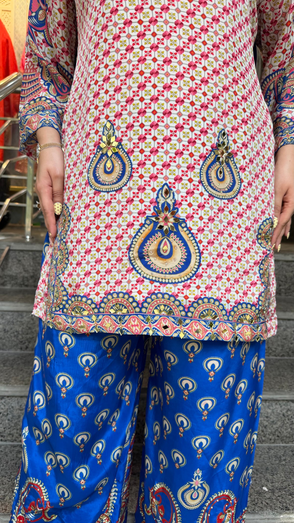 THE DEEWANI PLAZZO SET