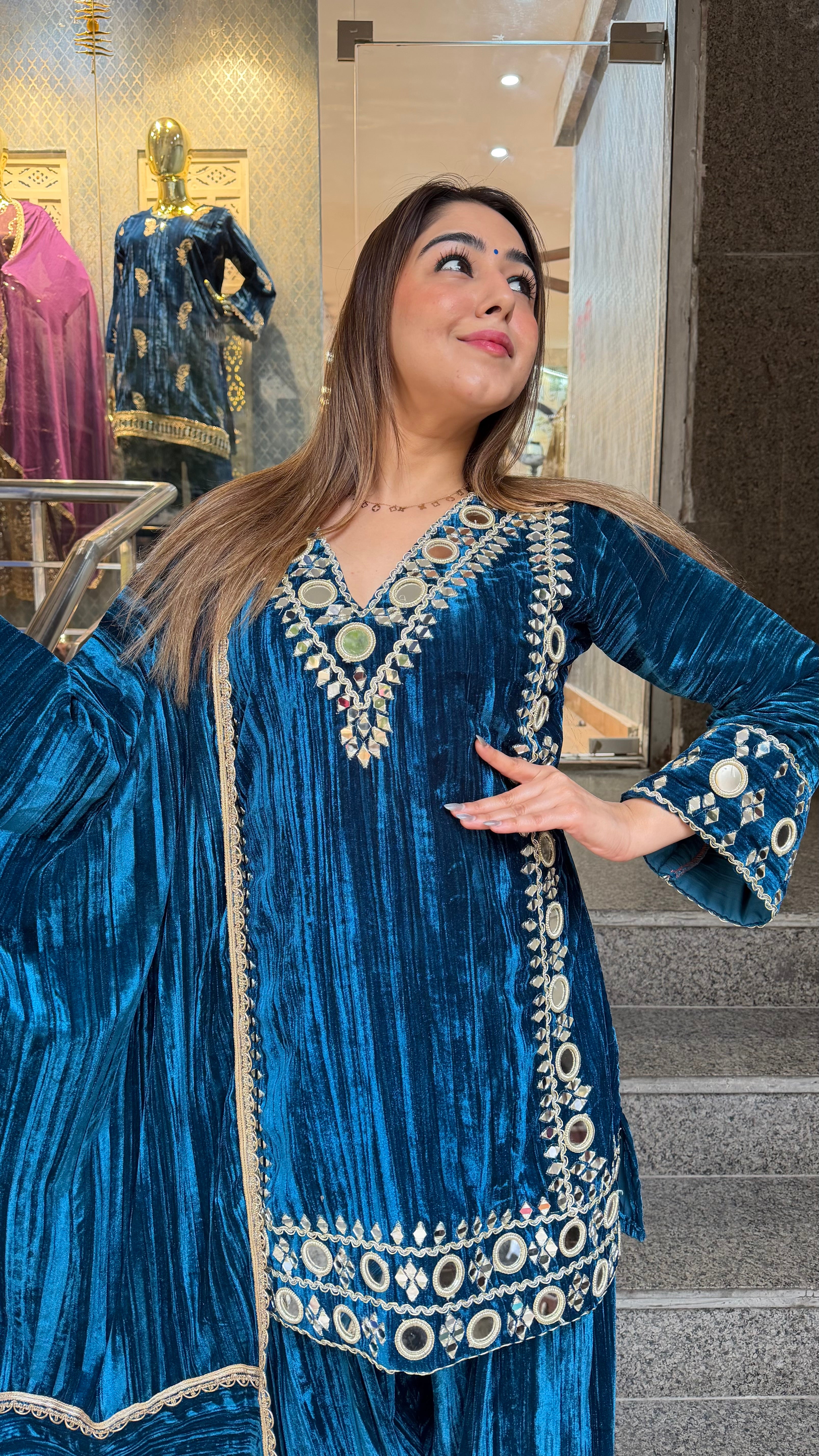 The Heera Velvet Farshi