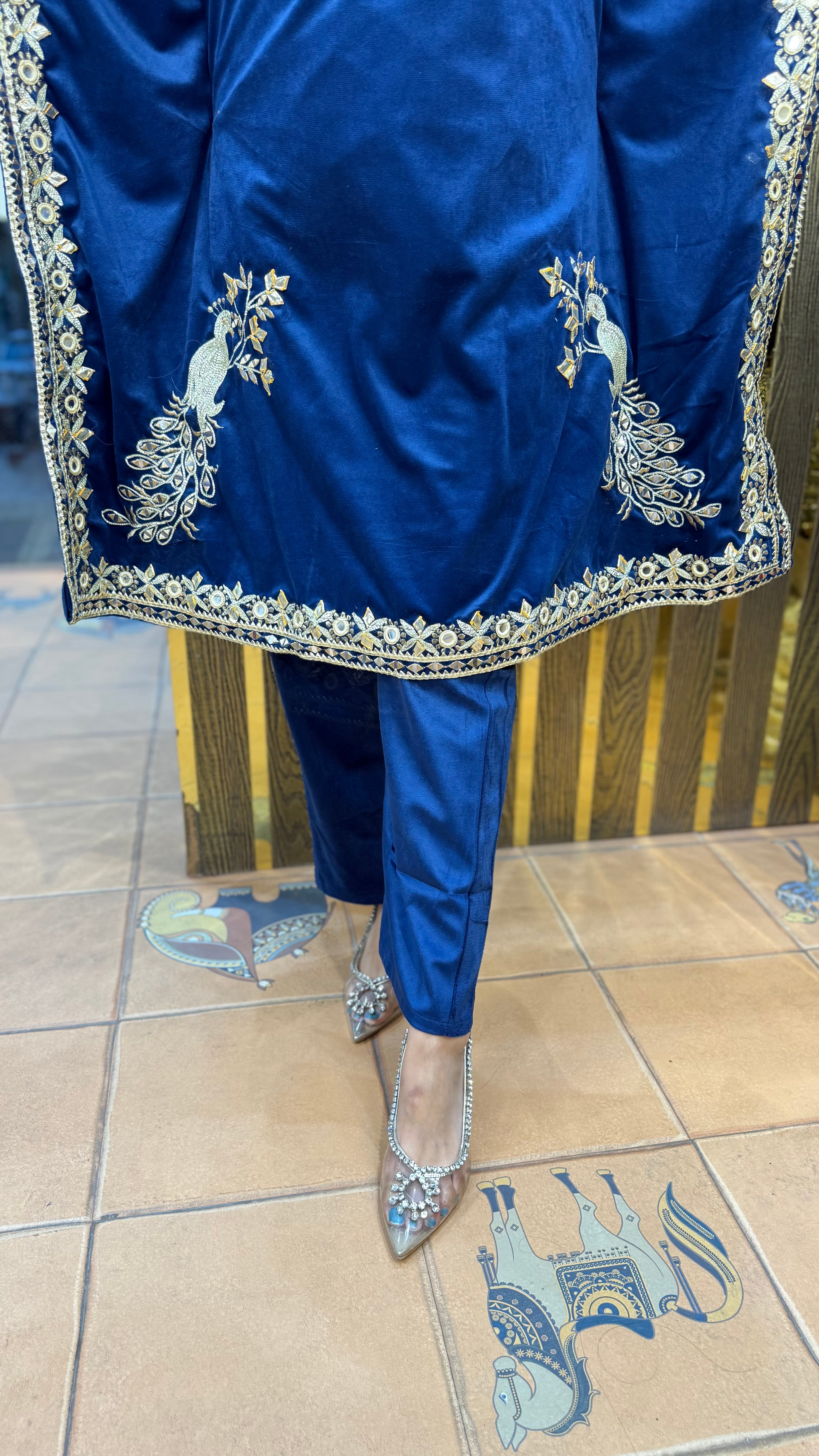 The More kaftan