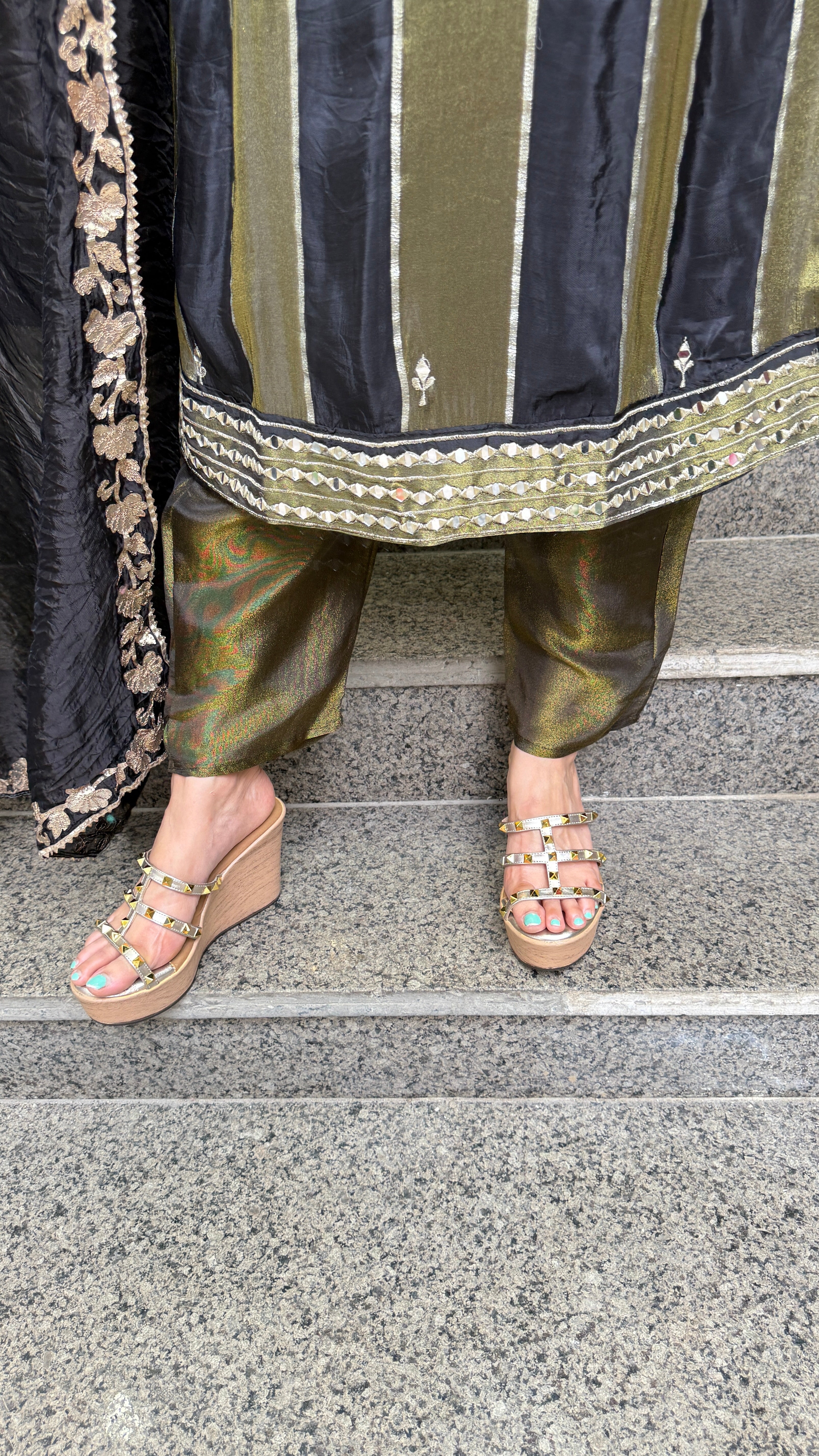 The Bindiya Suit
