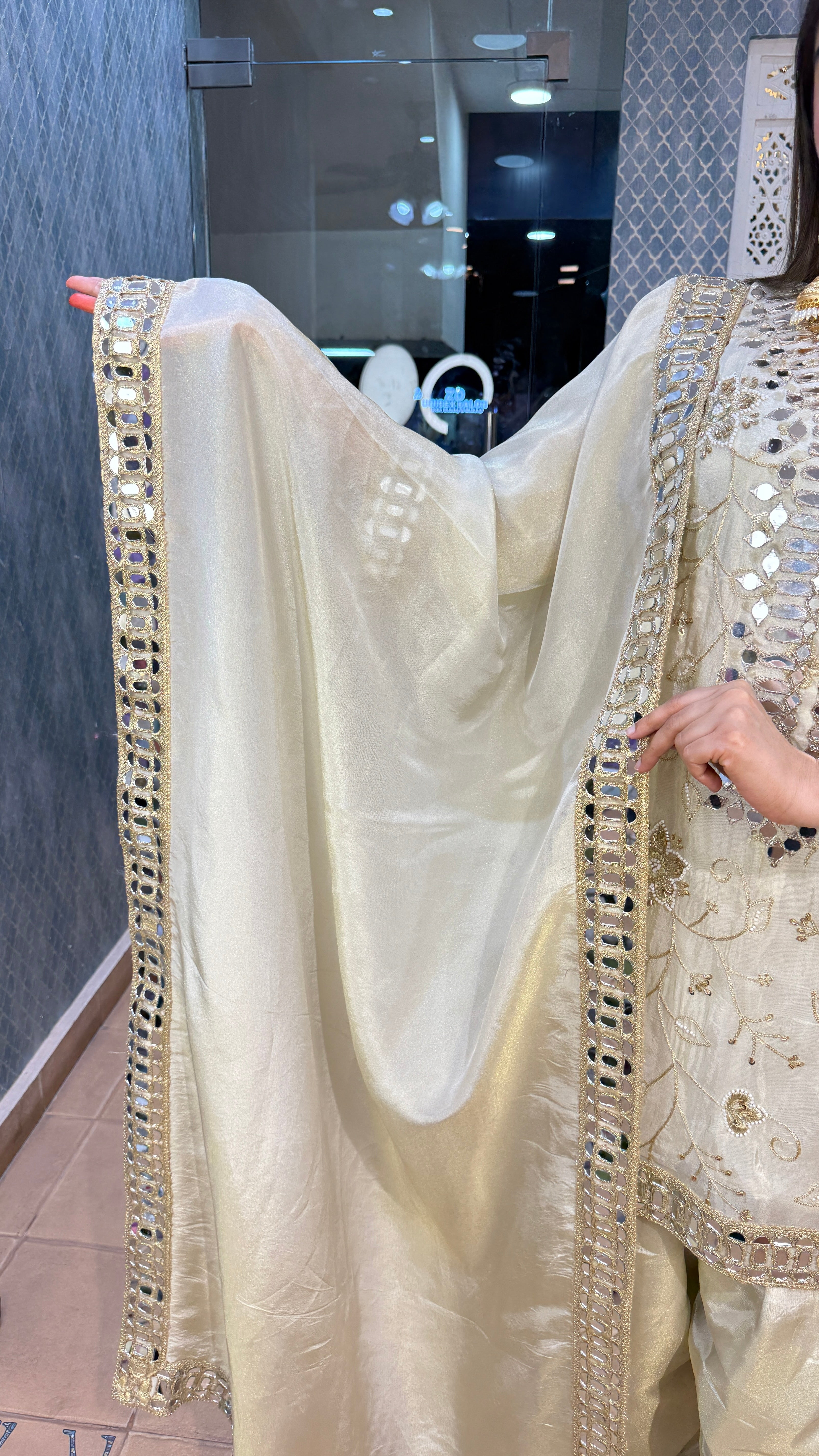 The Sajda Farshi Set