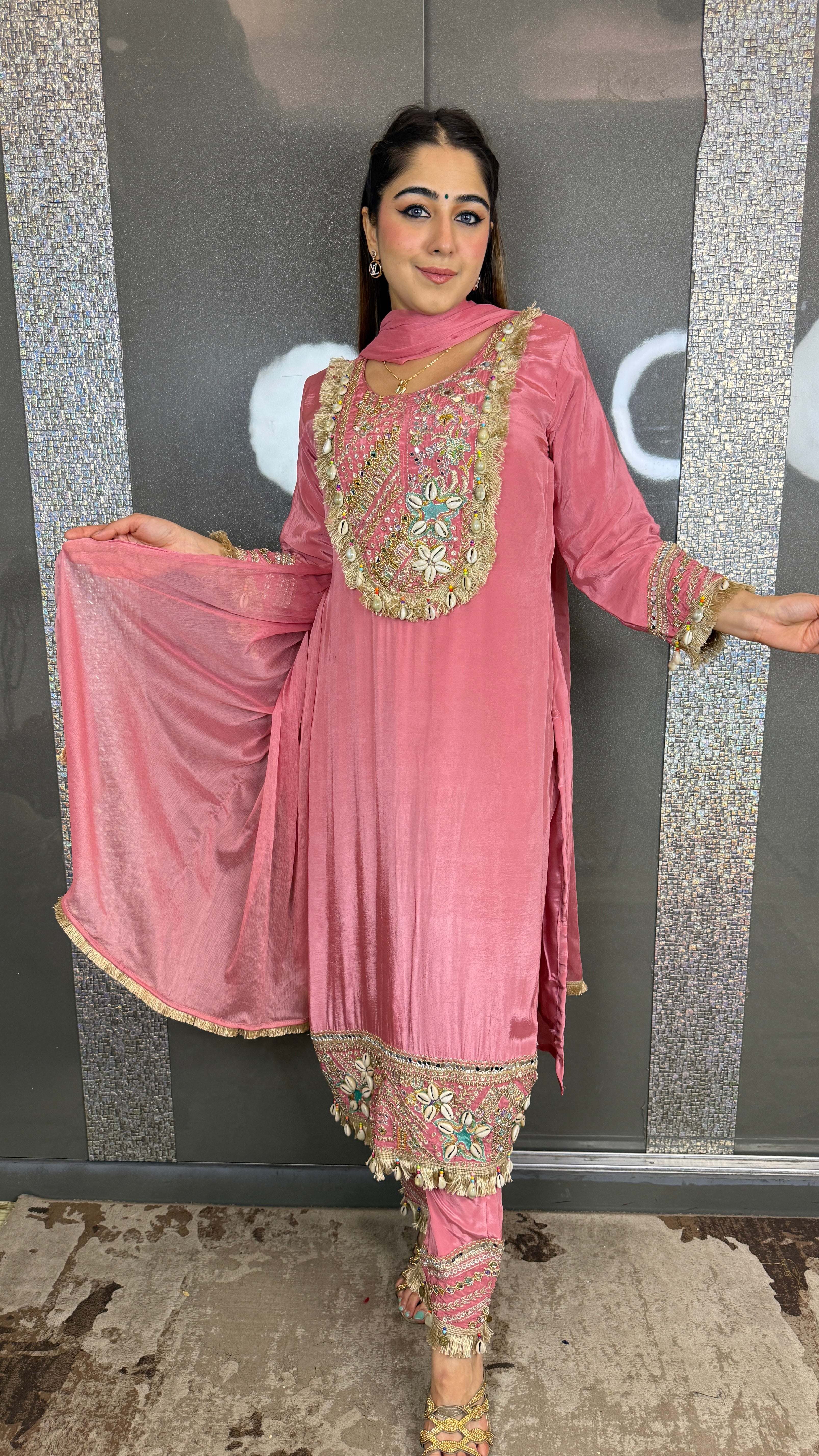 The Avni Suit