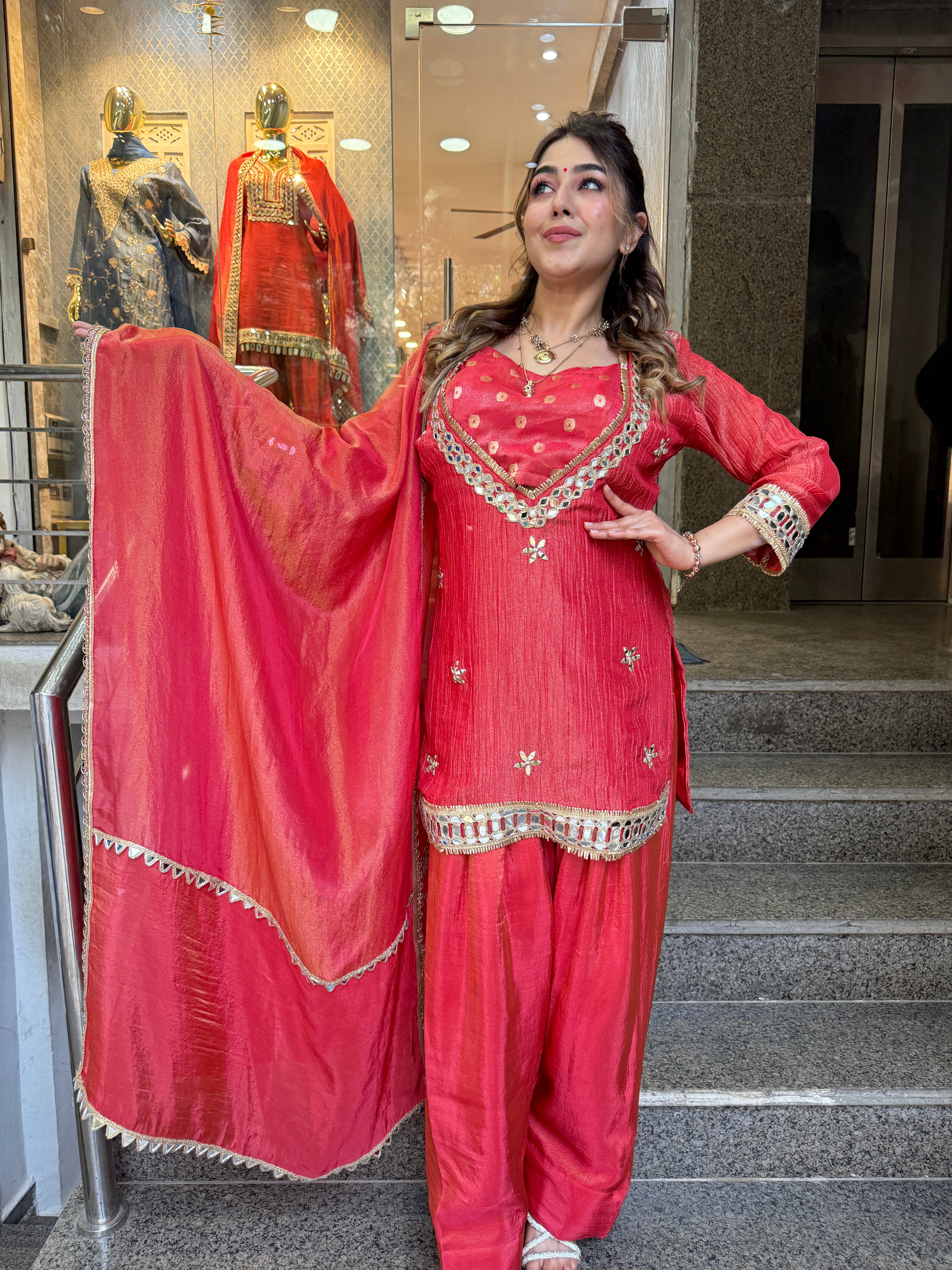 The Chahat Farshi Suit