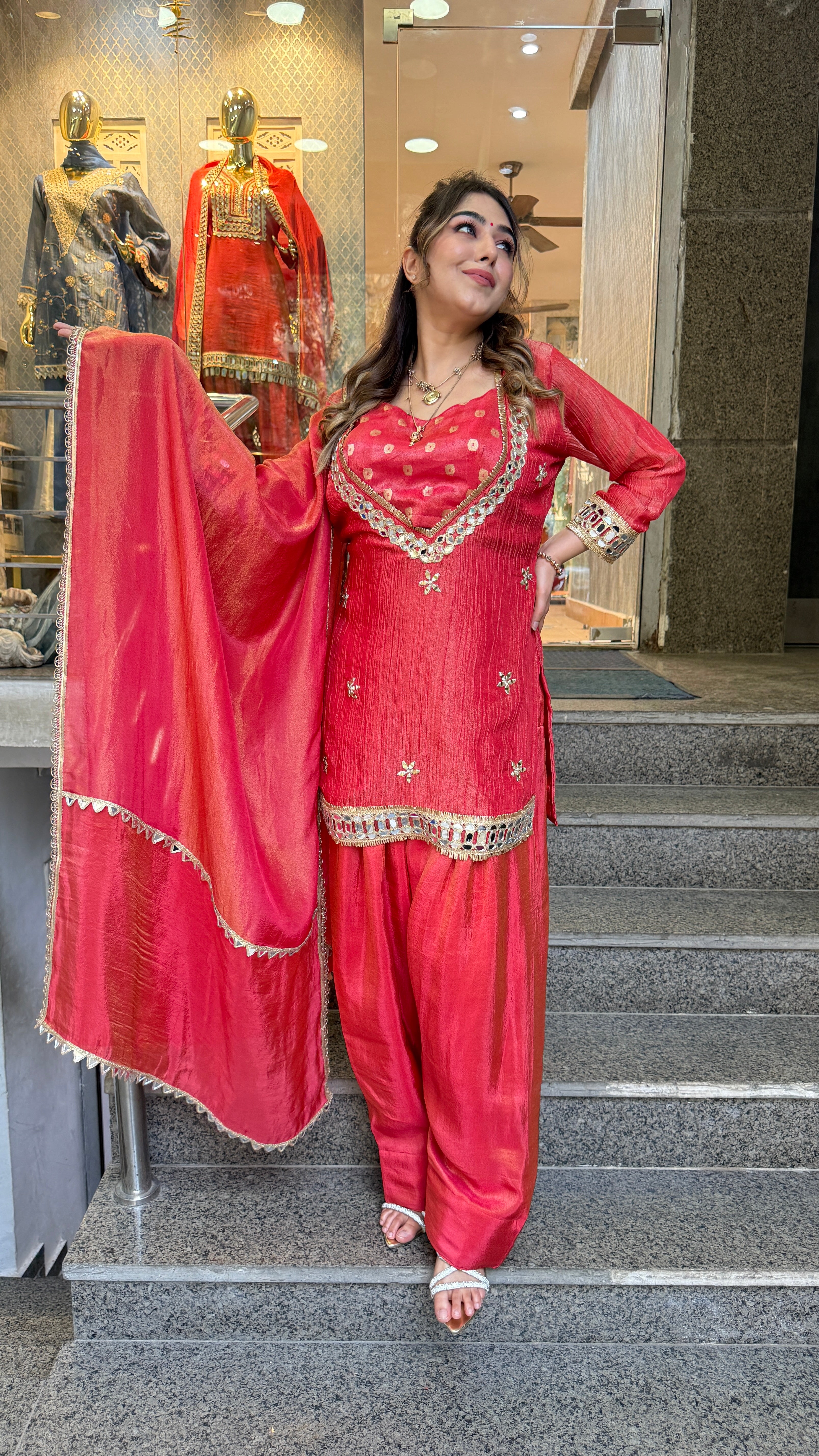 The Chahat Farshi Suit