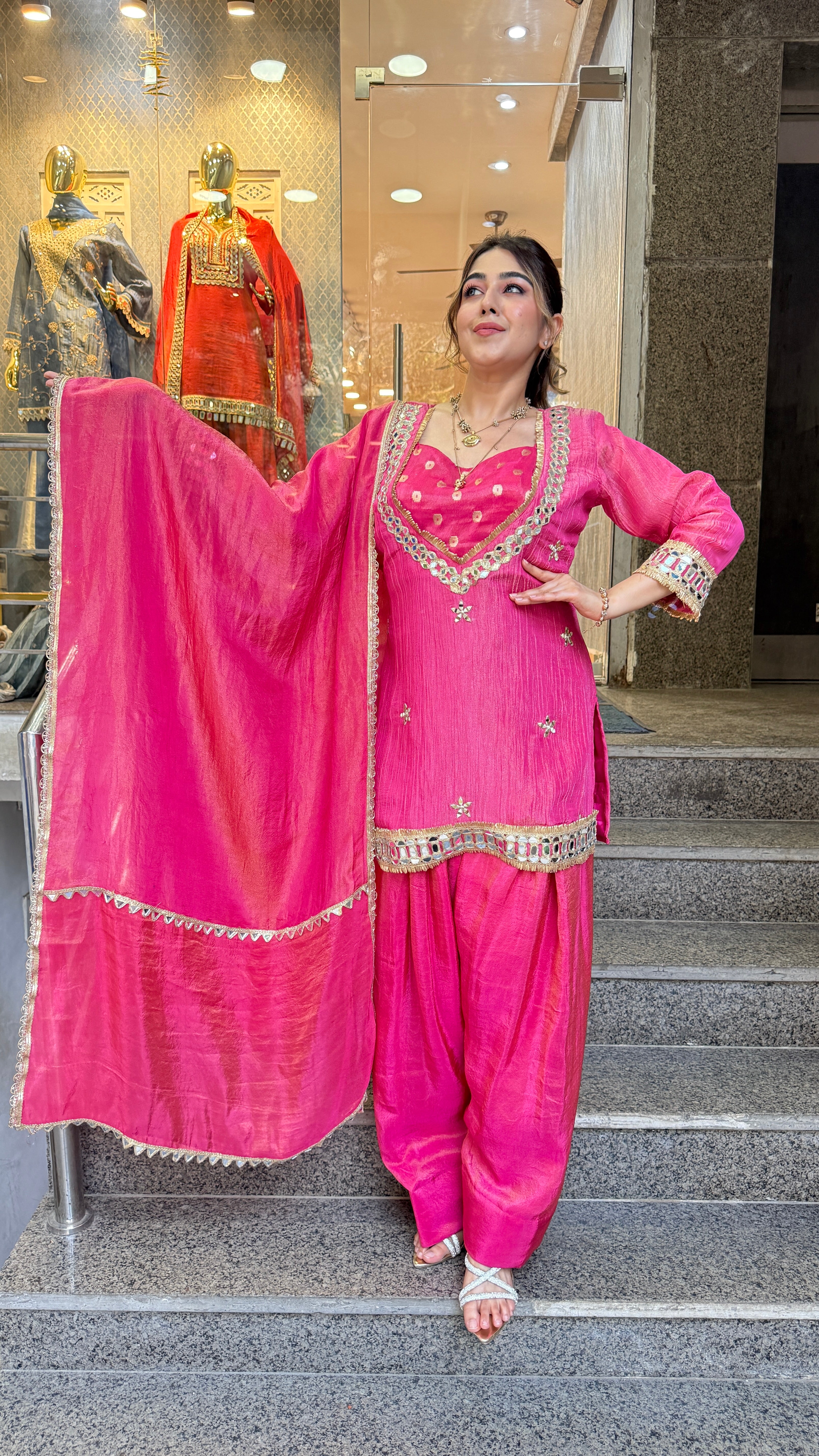 The Chahat Farshi Suit