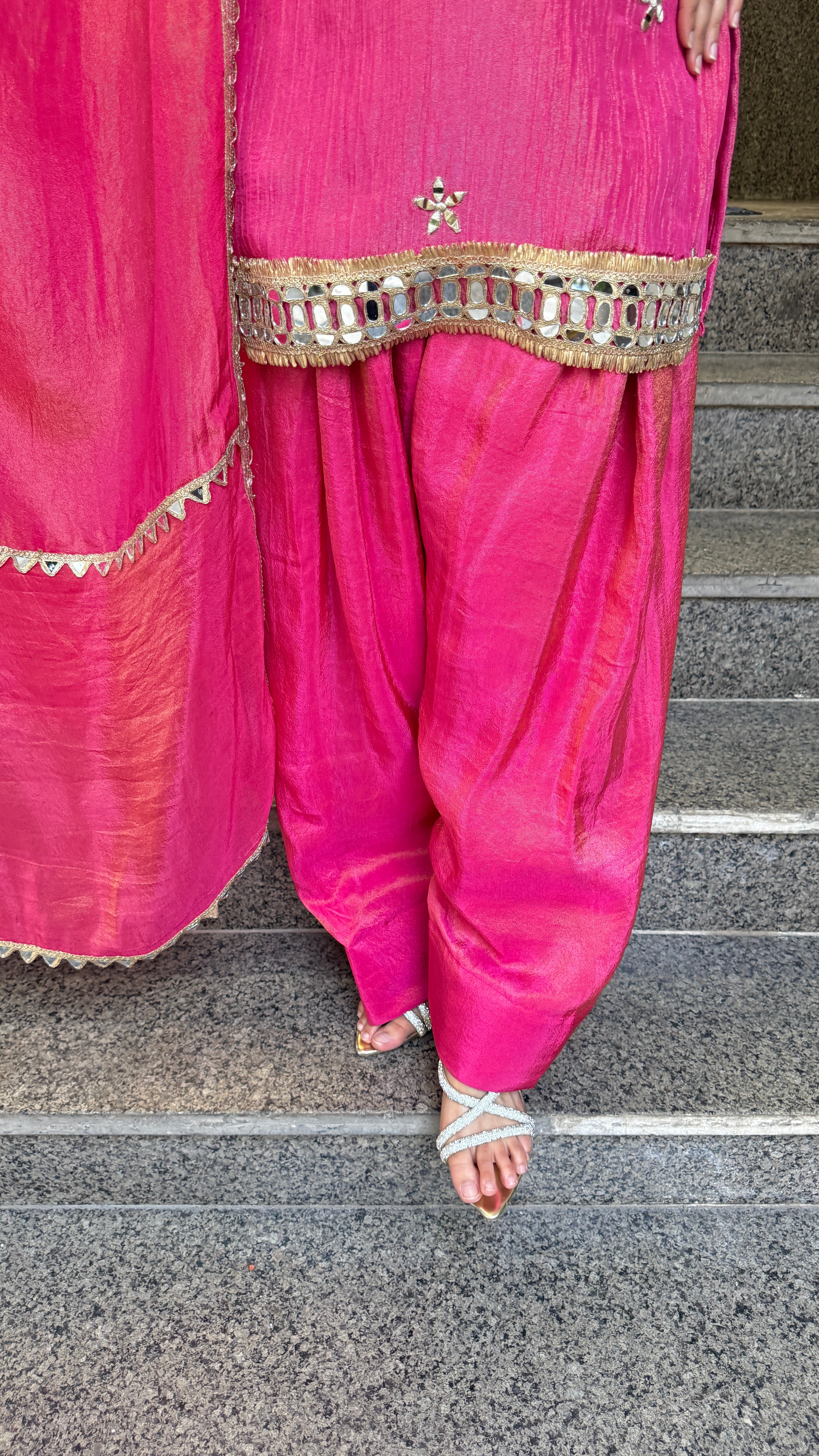 The Chahat Farshi Suit