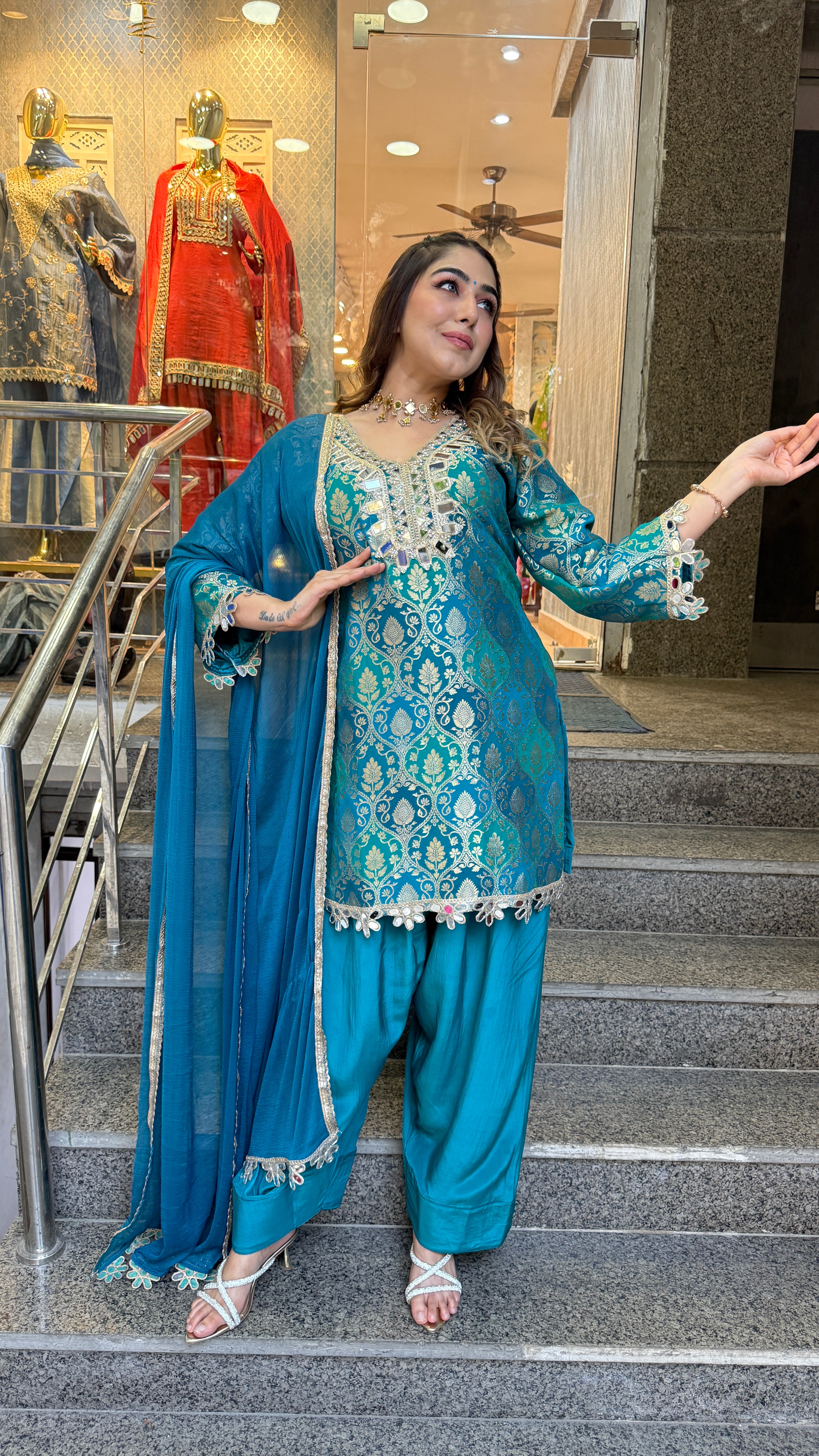 The Chandni Farshi Suit