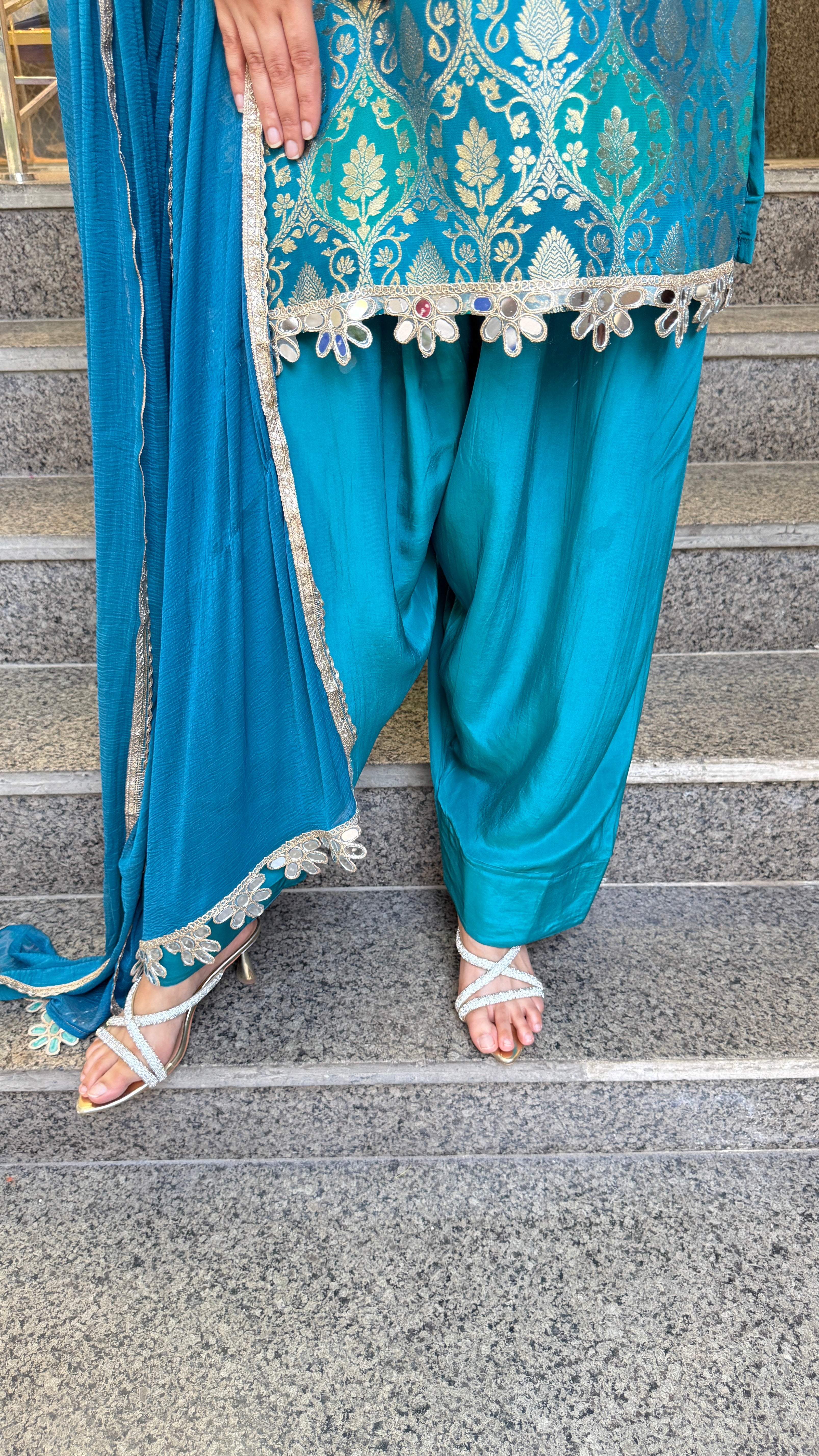 The Chandni Farshi Suit
