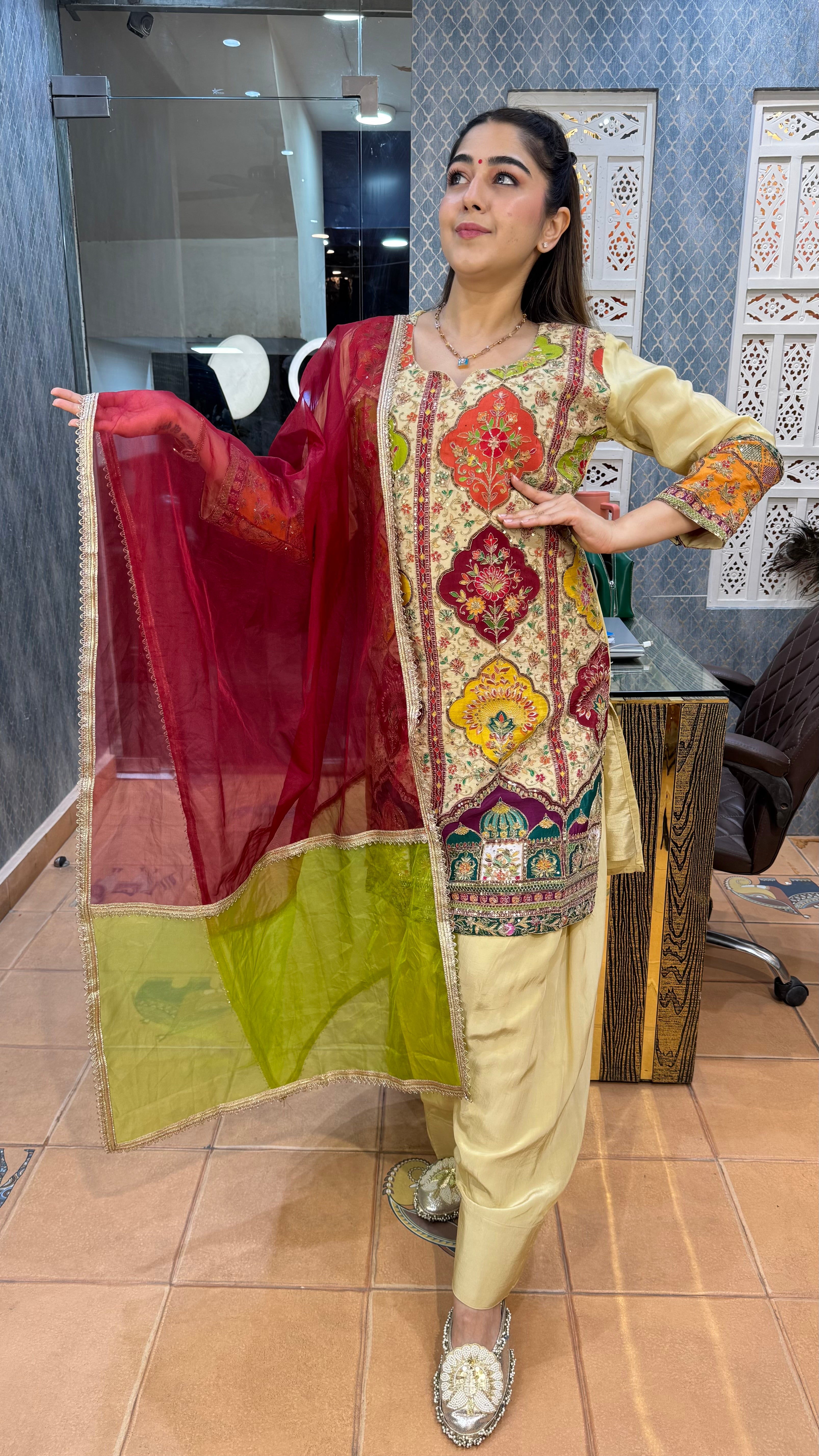 The Zeenat Farshi
