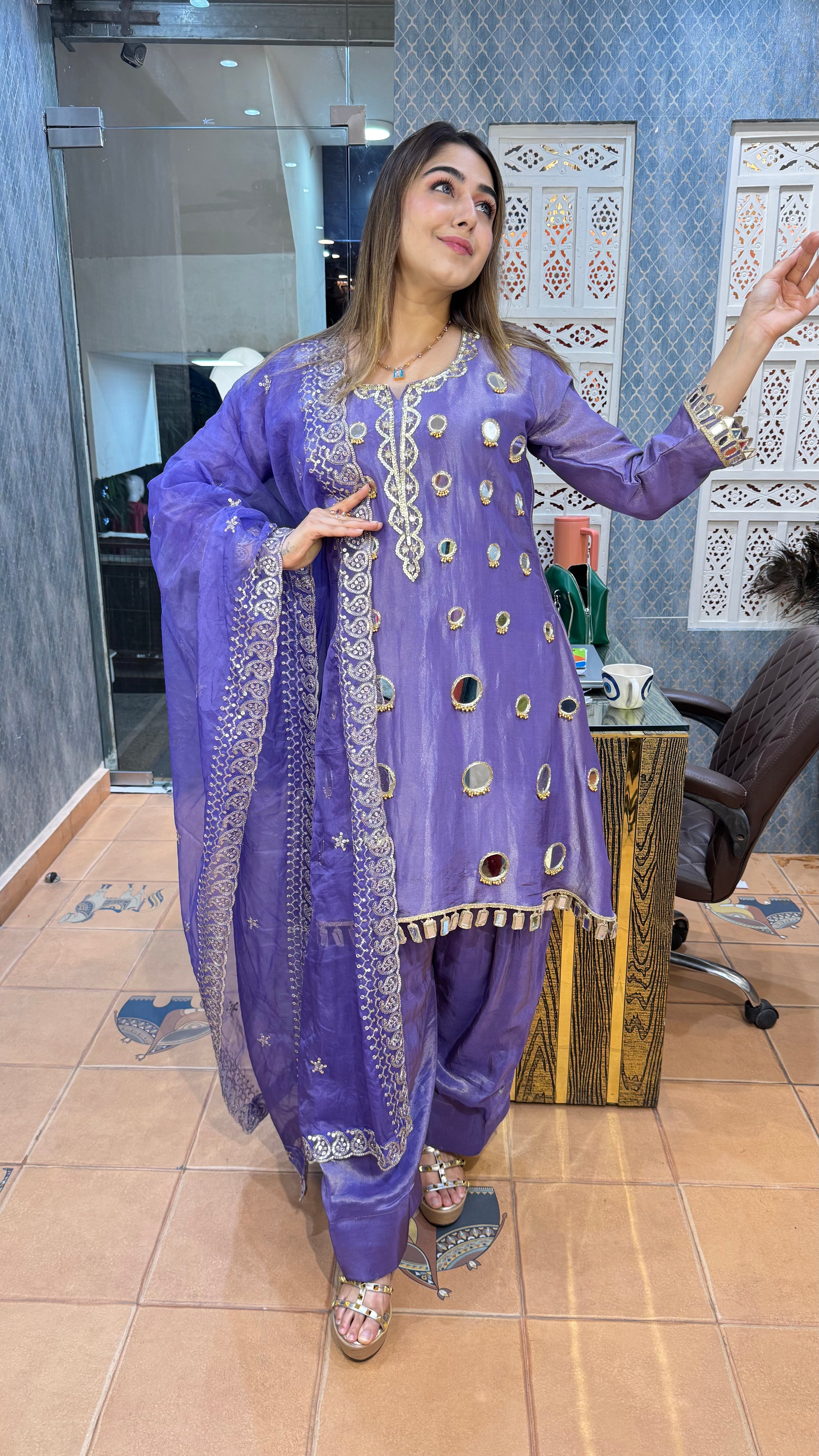 The Zoya Farshi