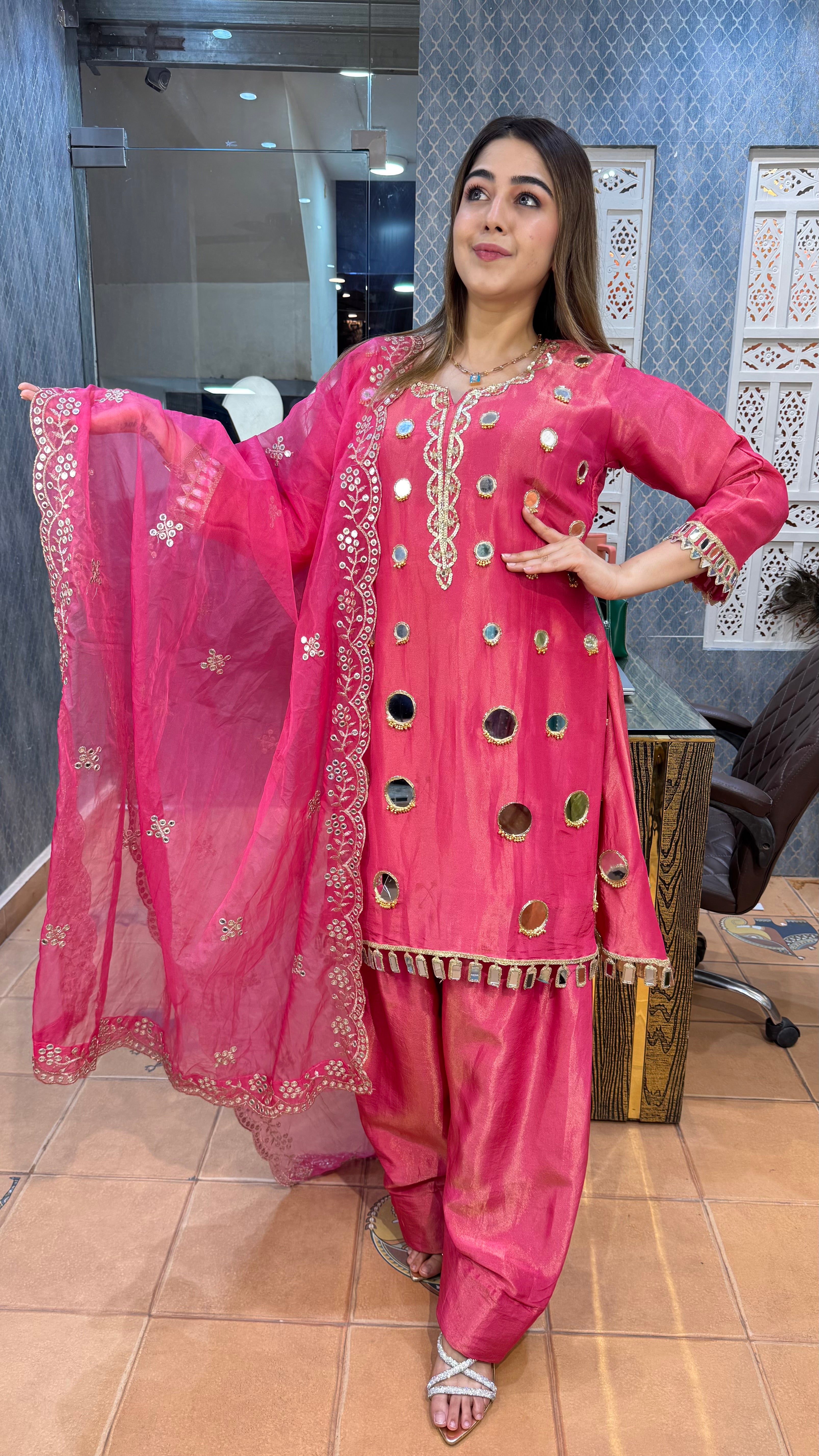 The Zoya Farshi