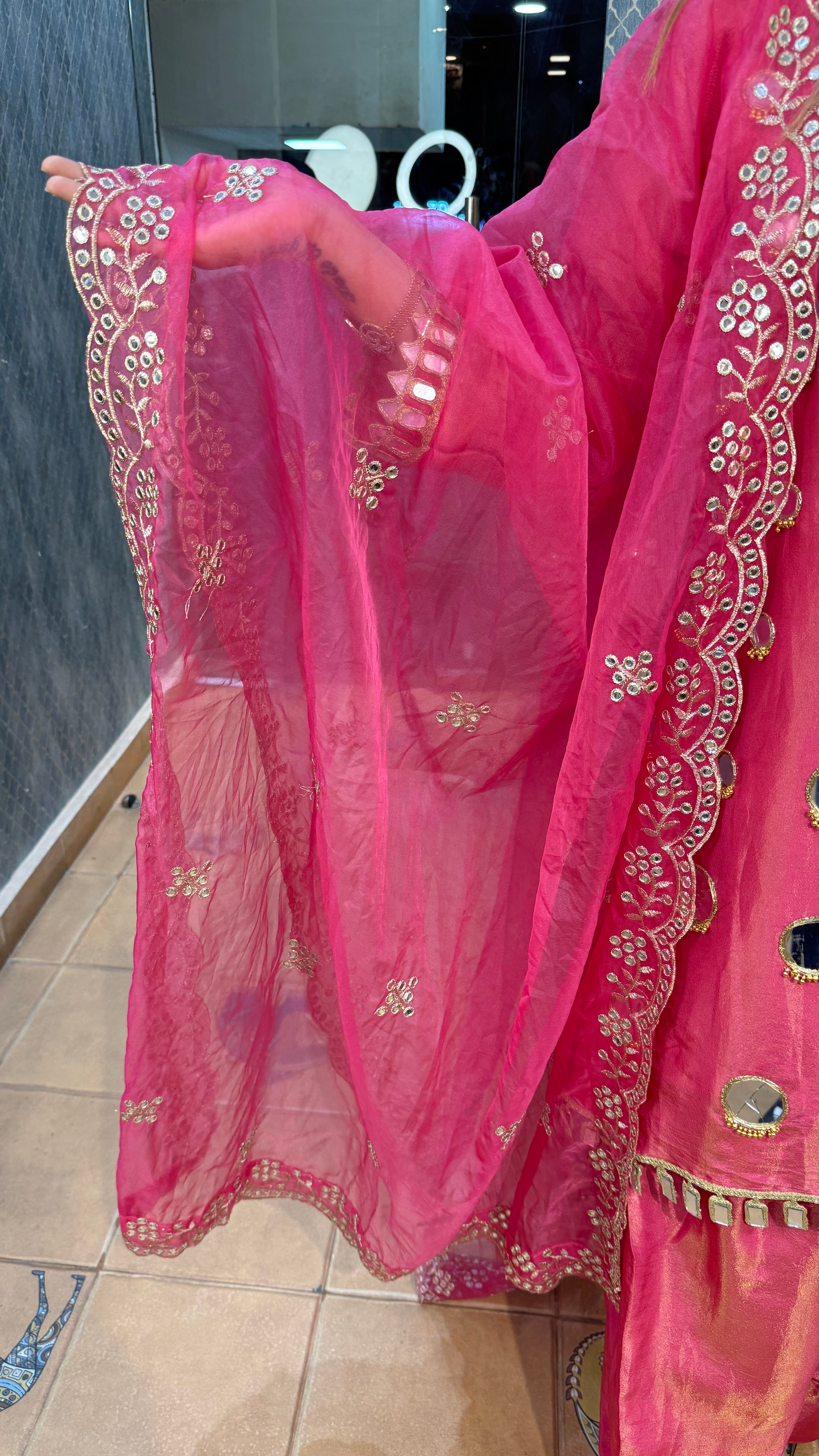 The Zoya Farshi