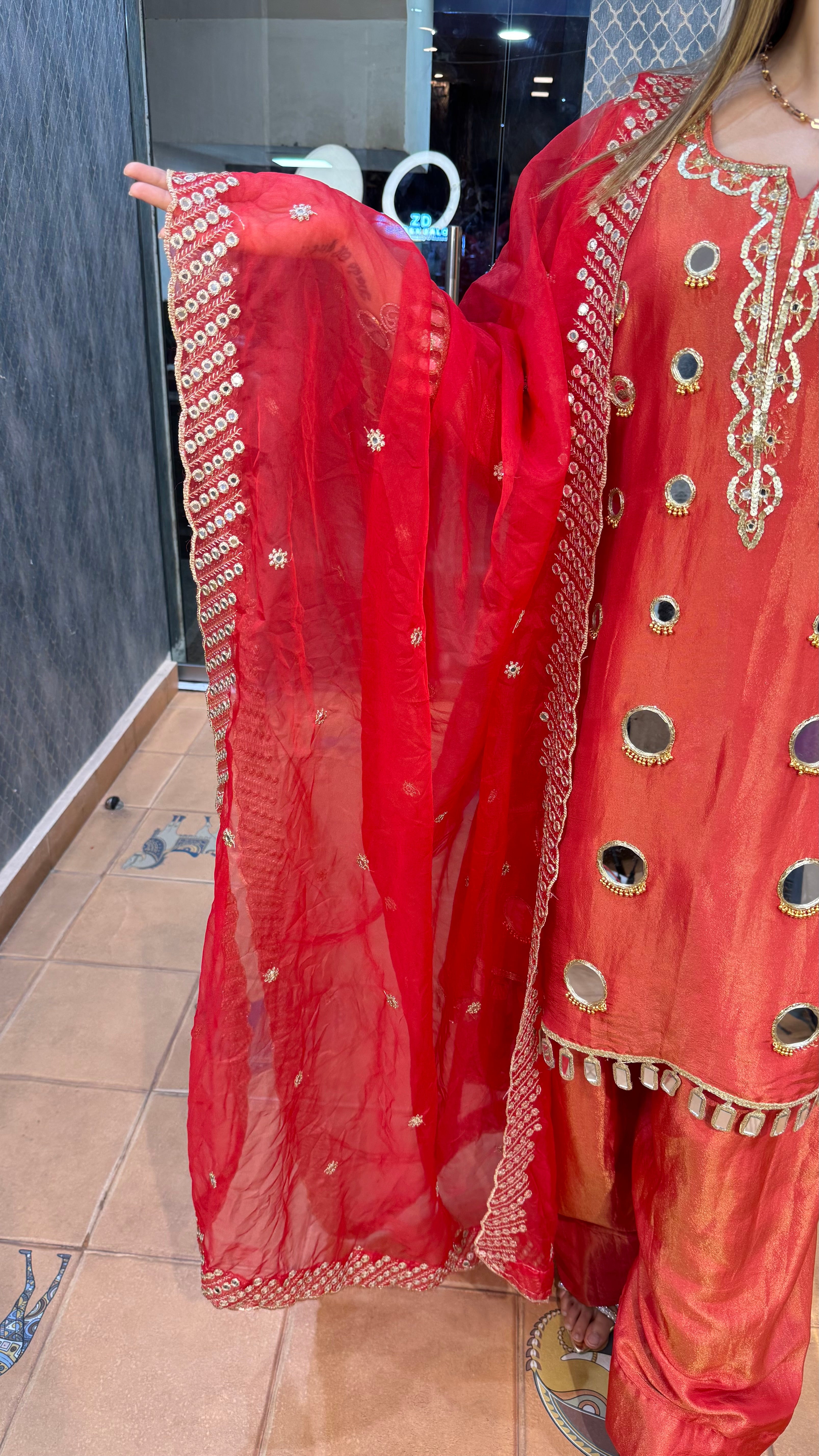 The Zoya Farshi