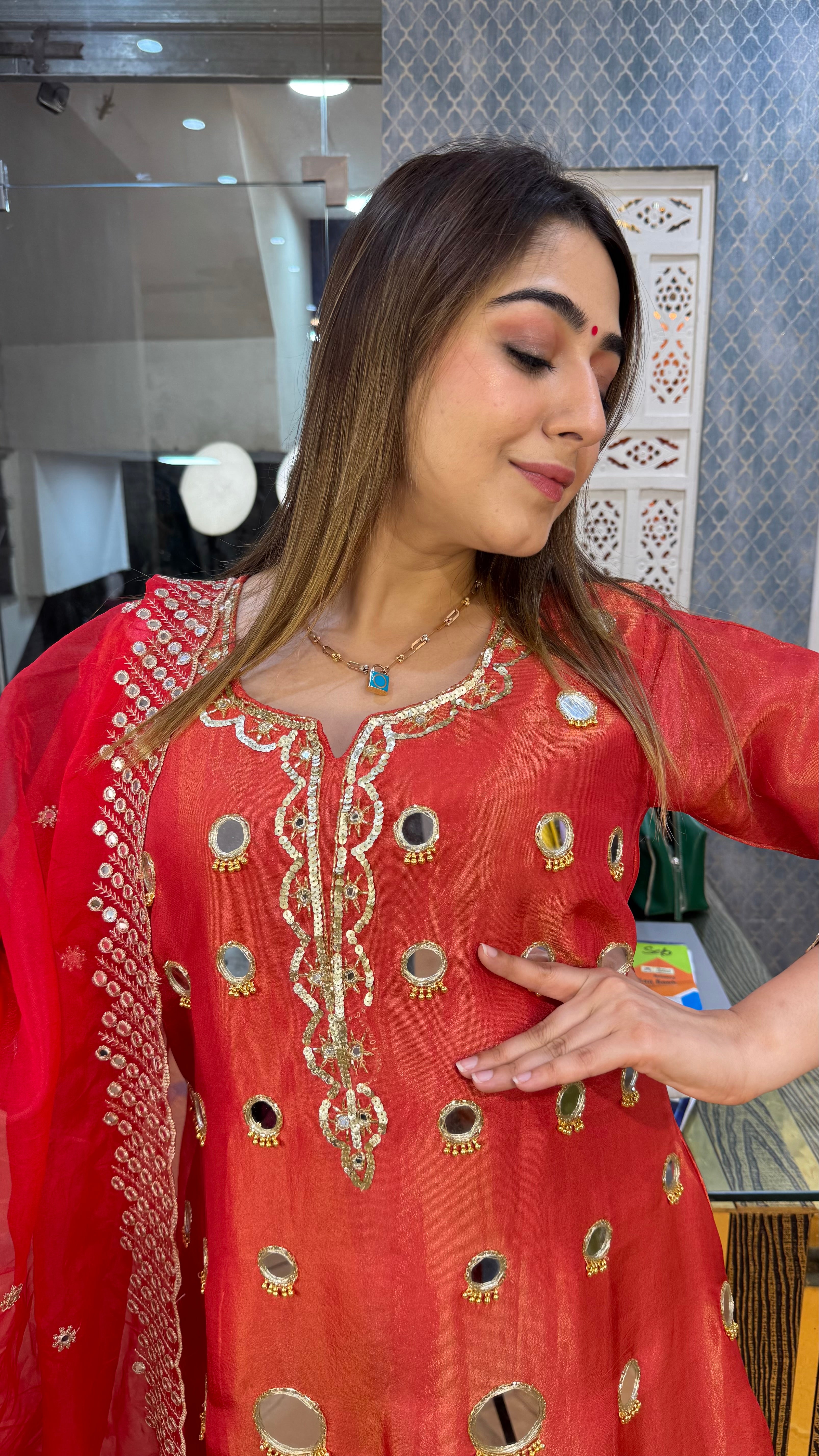The Zoya Farshi