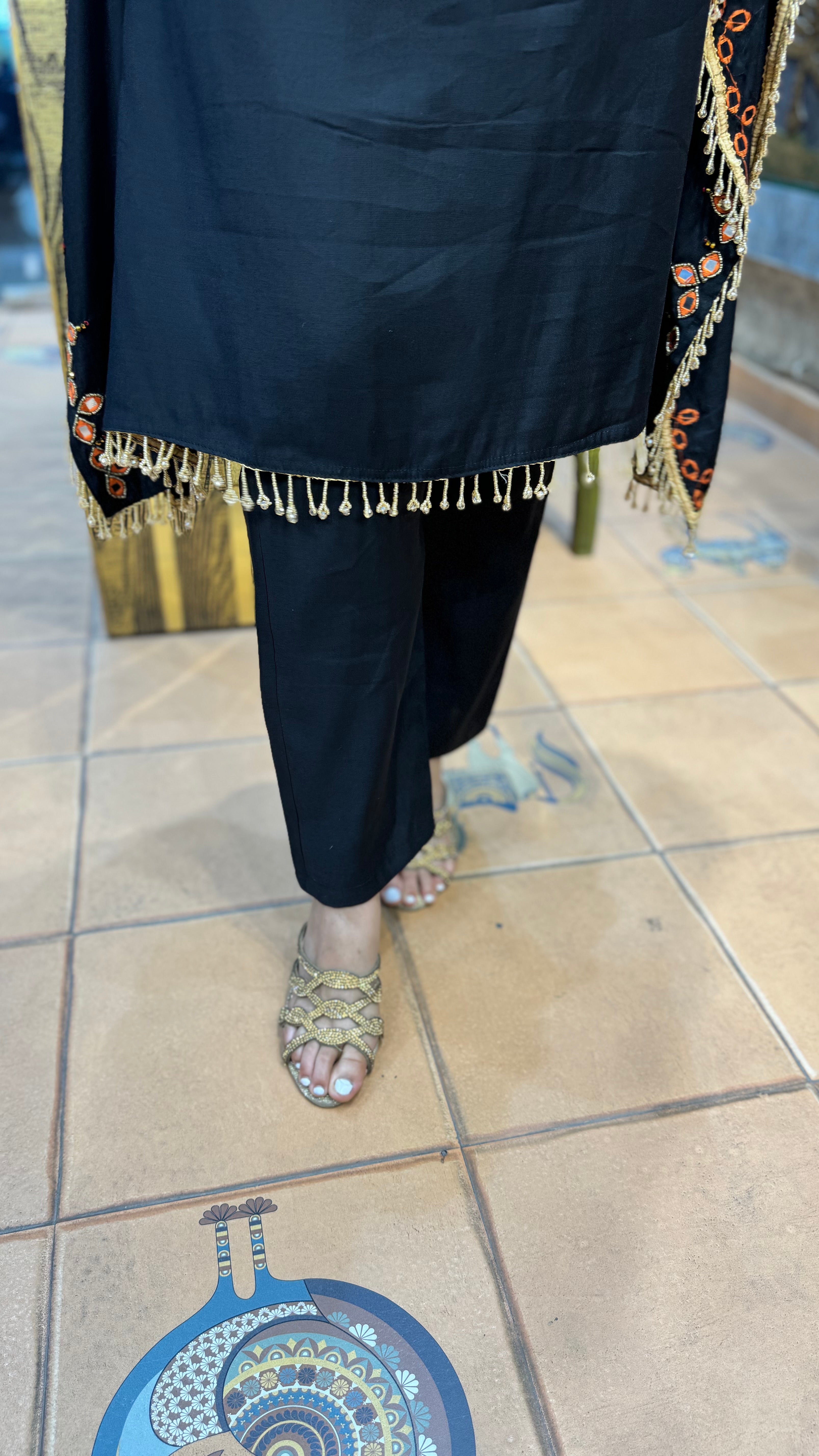 The Jugnu Kaftan