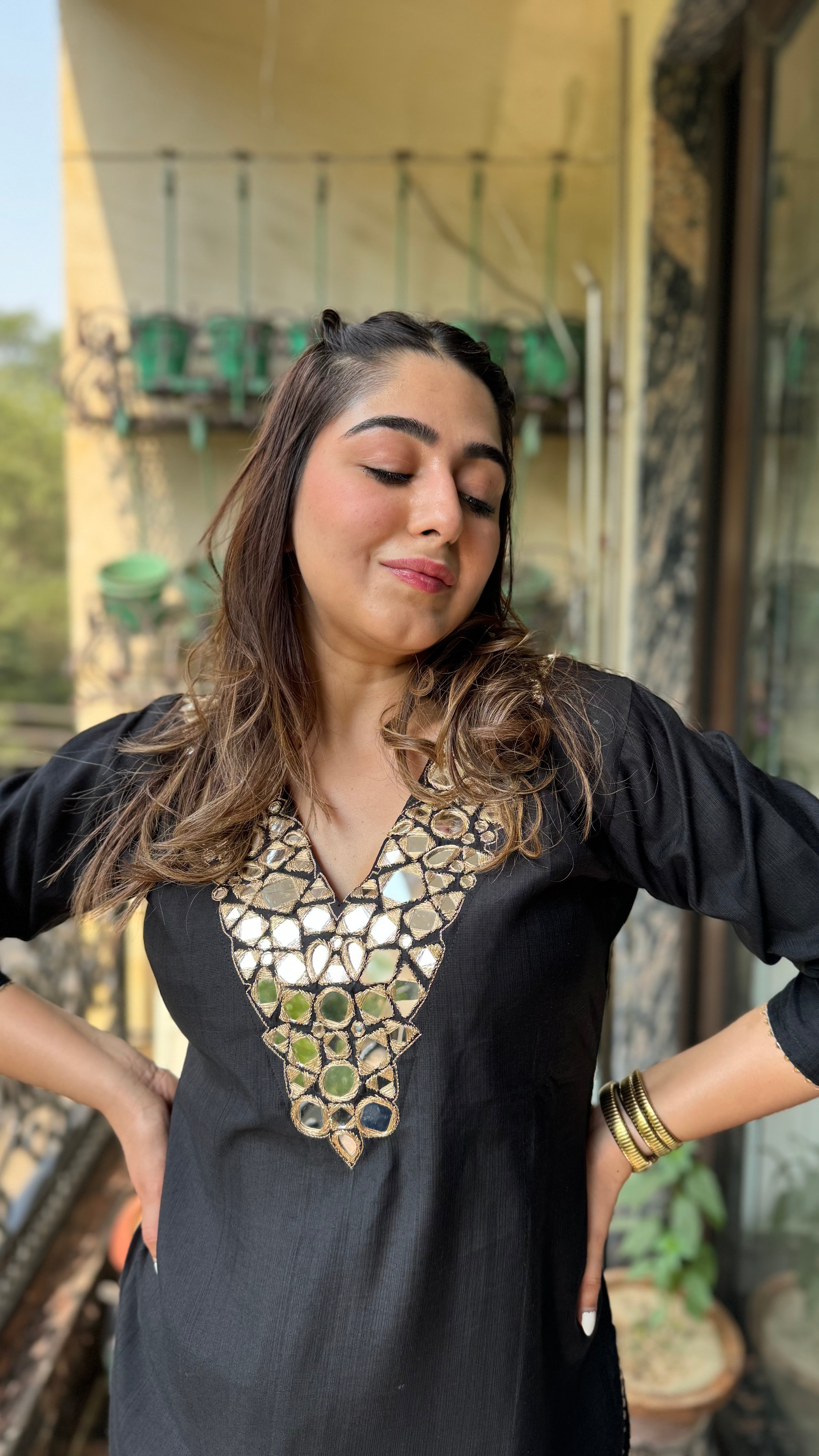 The V Neck Zari Co Ord Set