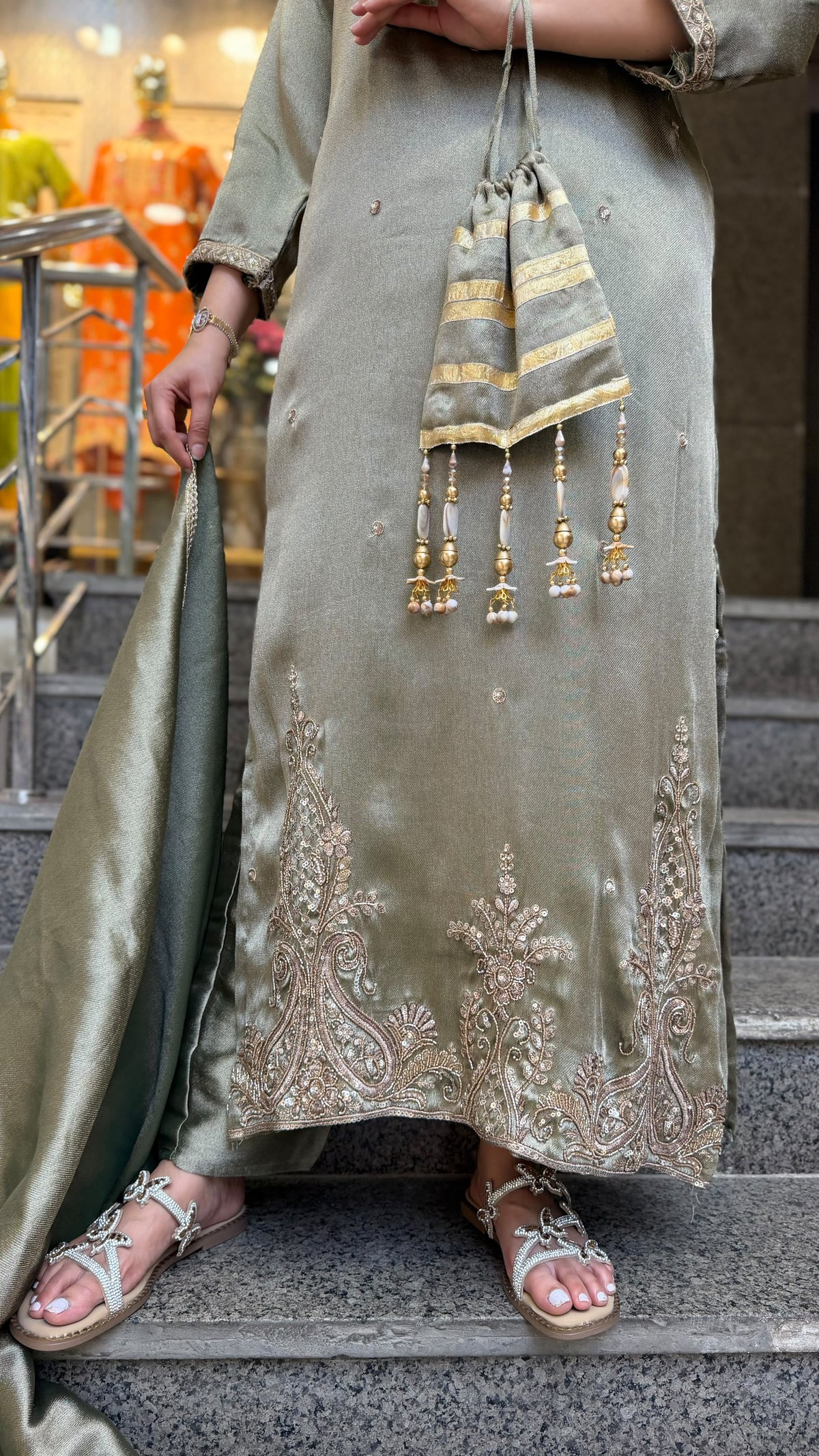 THE AMAYA LONG SET