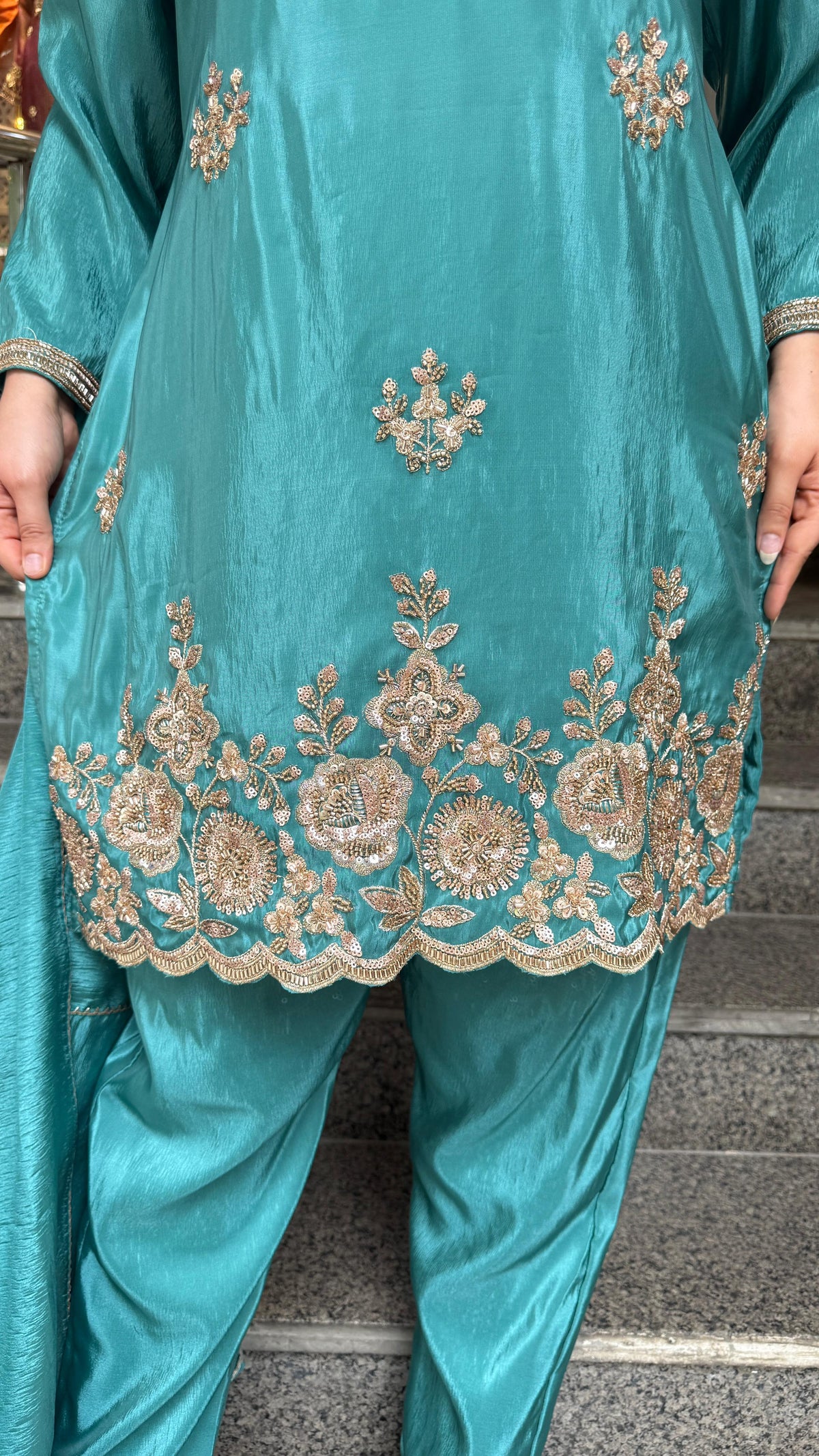THE RUHANIYAT SET