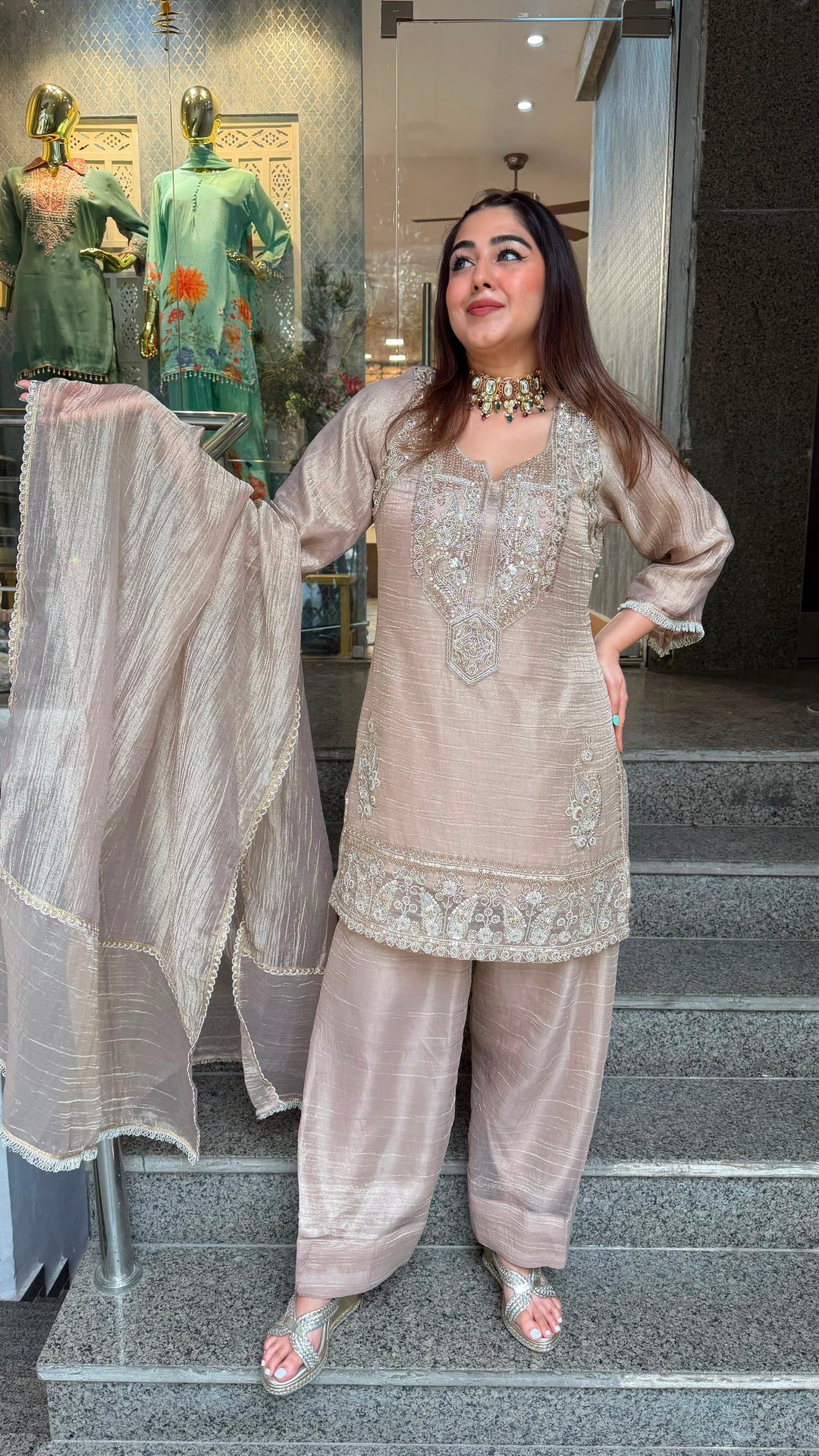 THE MARIAM FARSHI