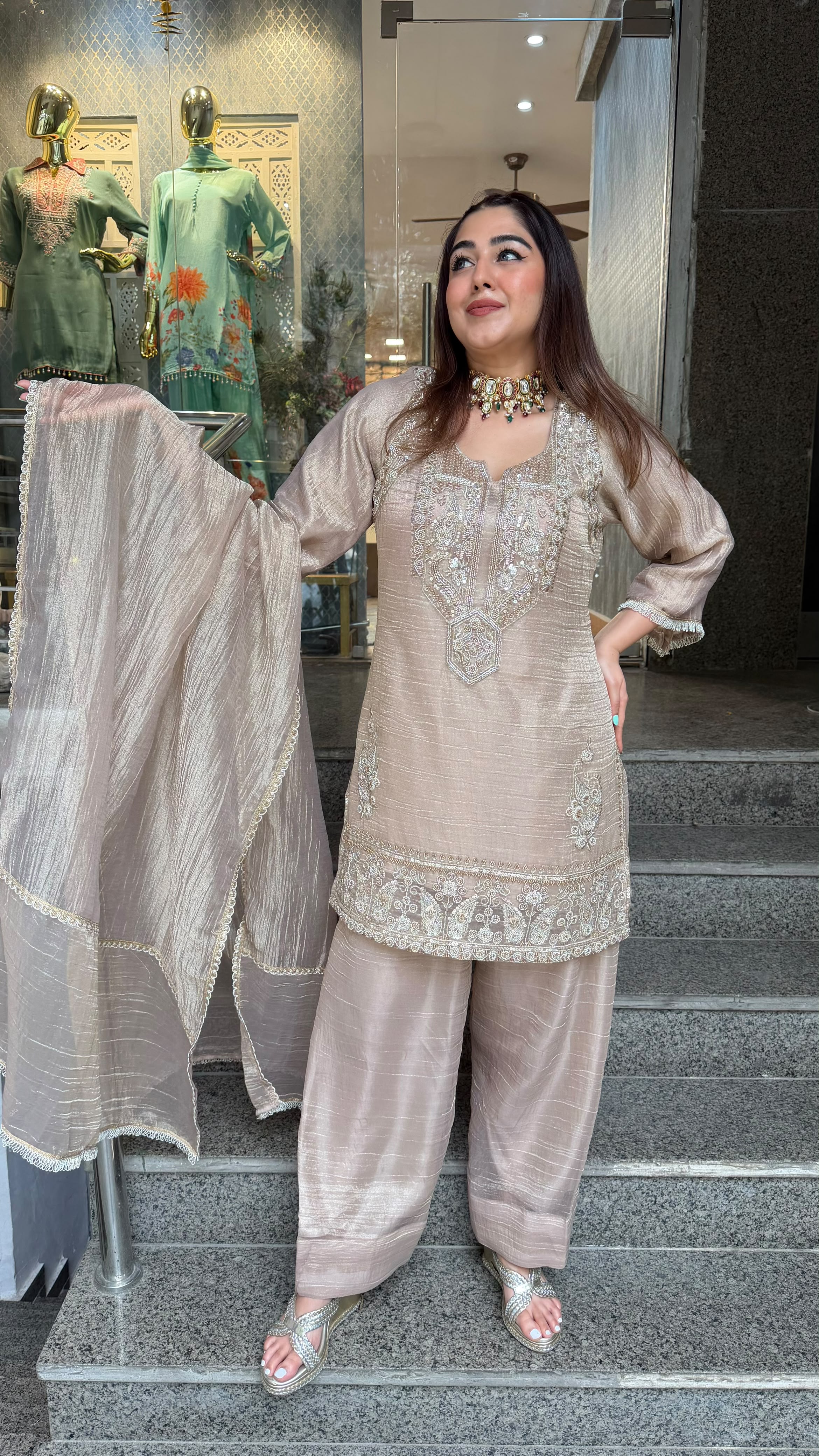 THE MARIAM FARSHI