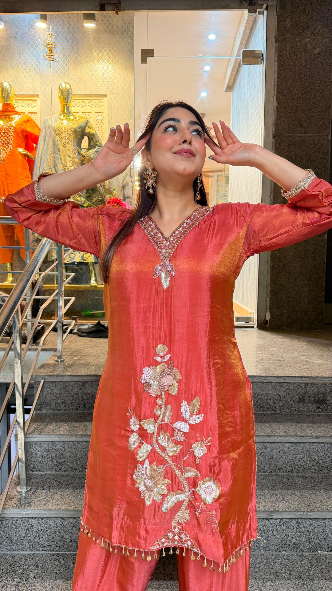 THE GULNAAR  FARSHI SET