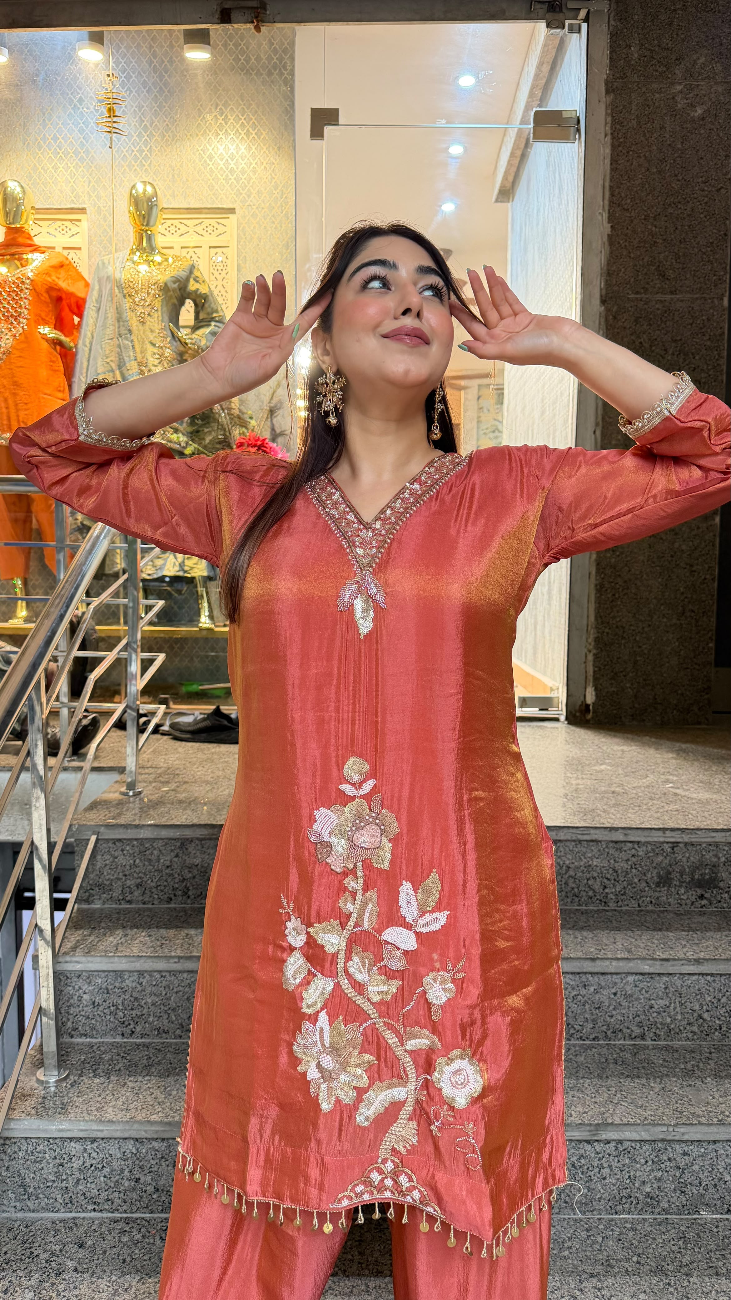 THE GULNAAR  FARSHI SET