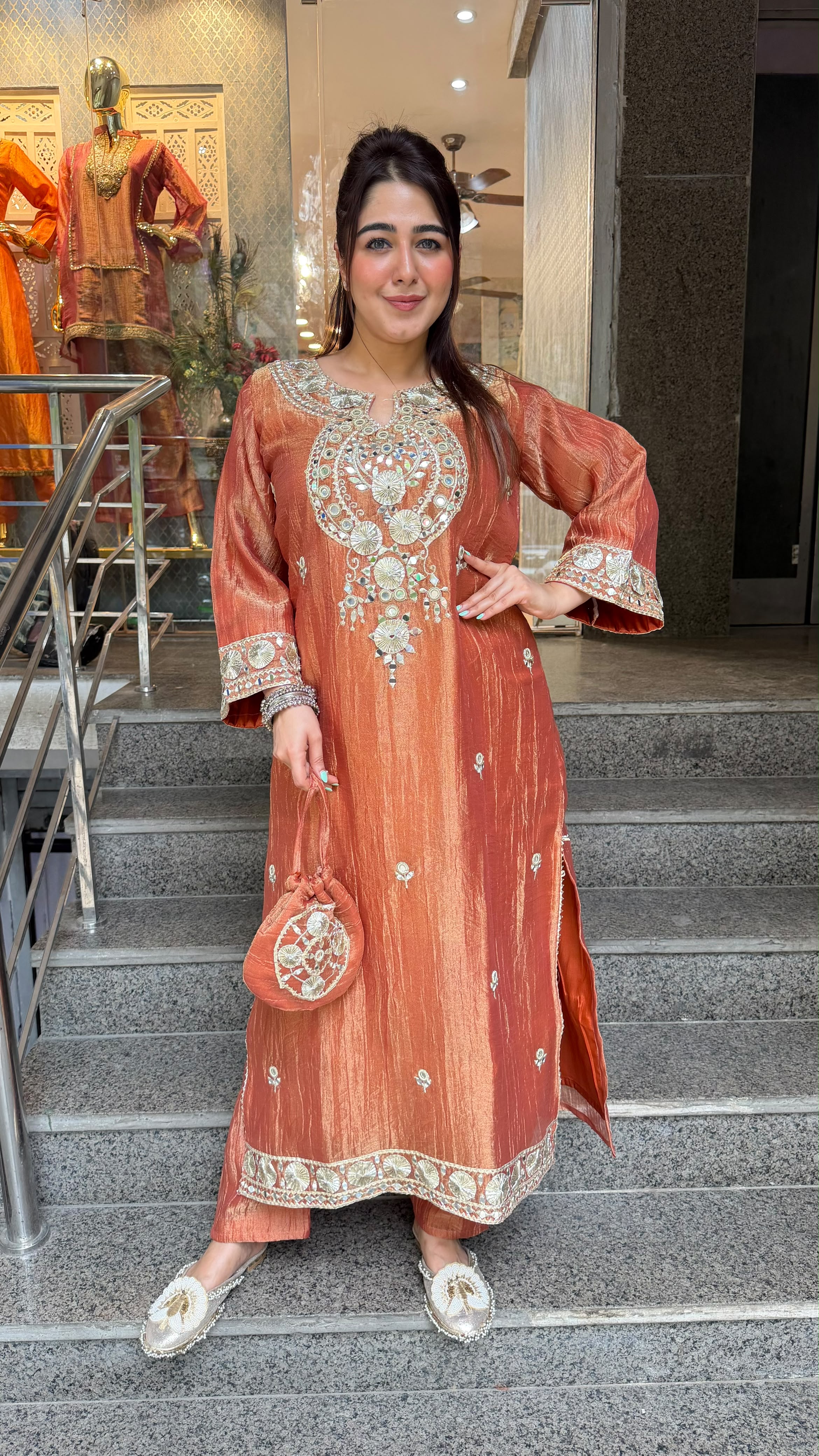 THE  FALGUNI LONG  SET