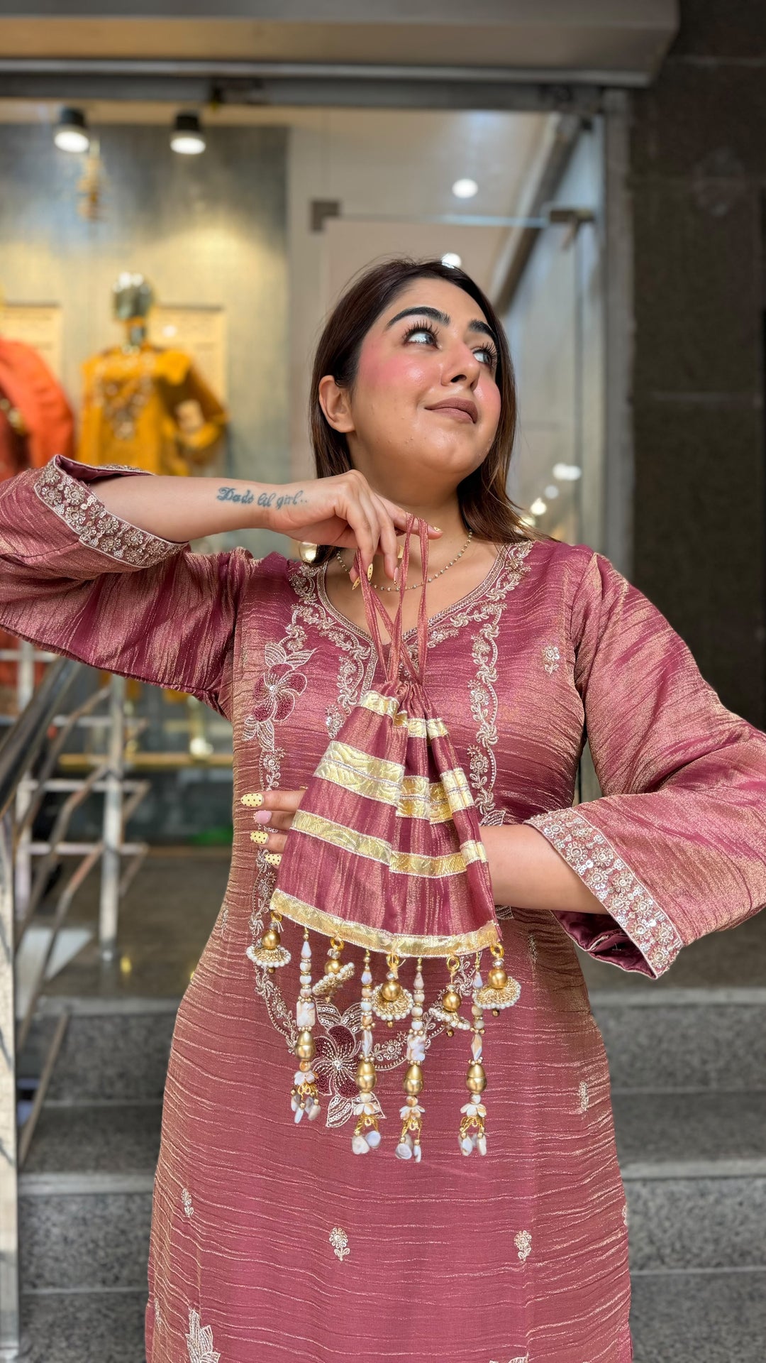 THE  CHANDNI  LONG SUIT