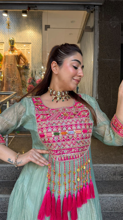 THE  MAHIRA ANARKALI