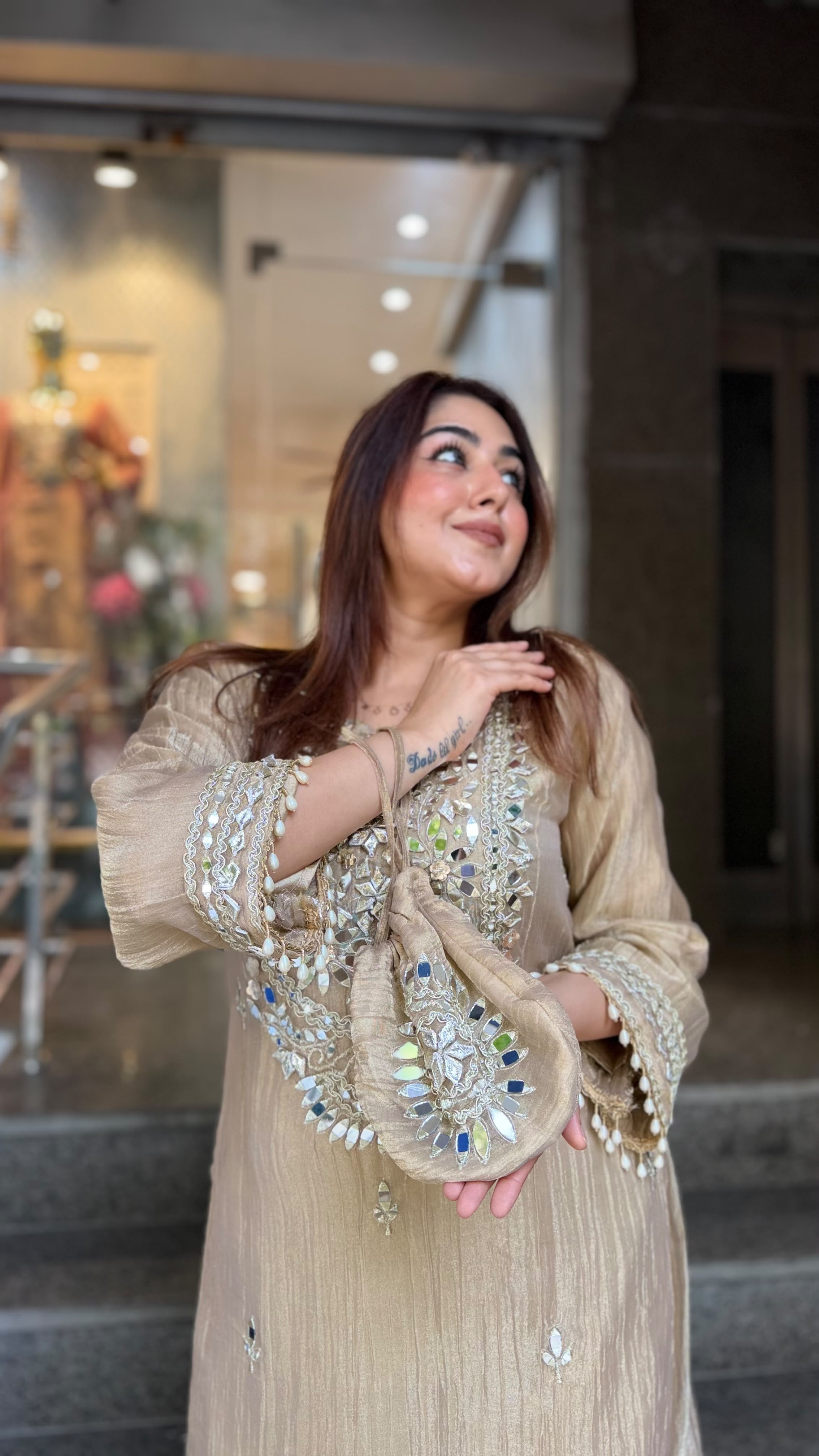 THE CHAMAK LONG SET
