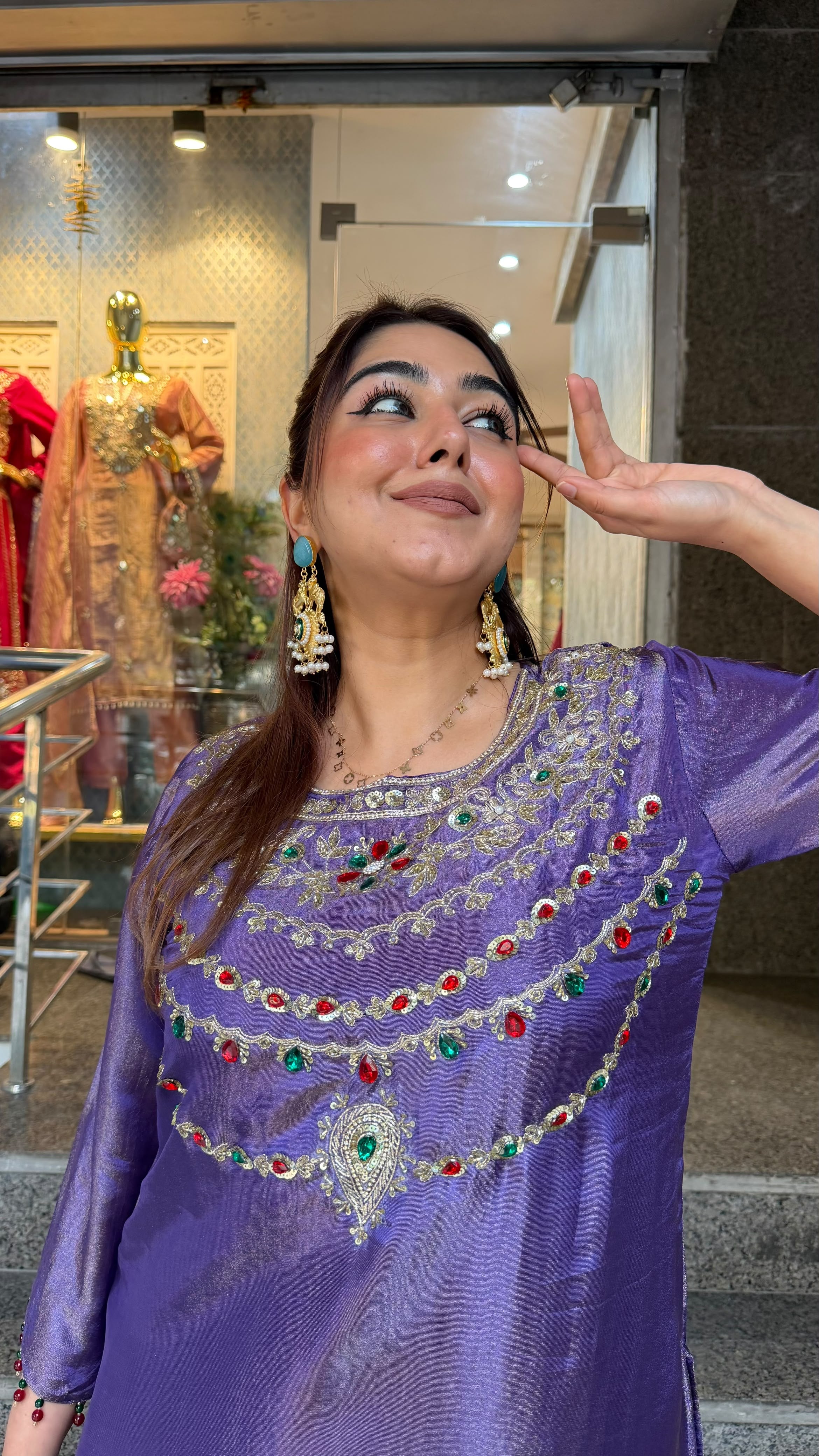 THE RATNIKA FARSHI SET