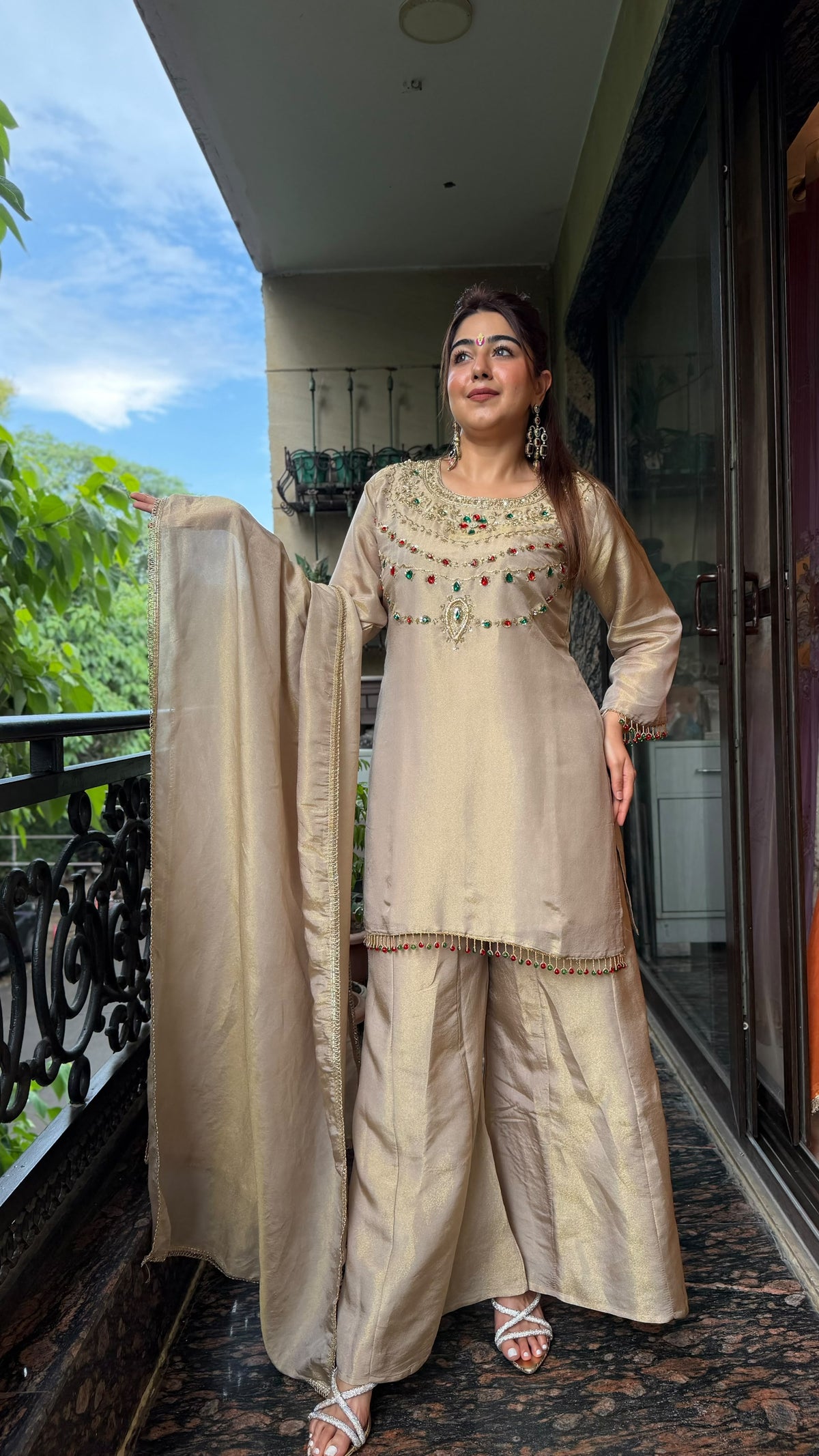 THE RATANAVI SHARARA SET