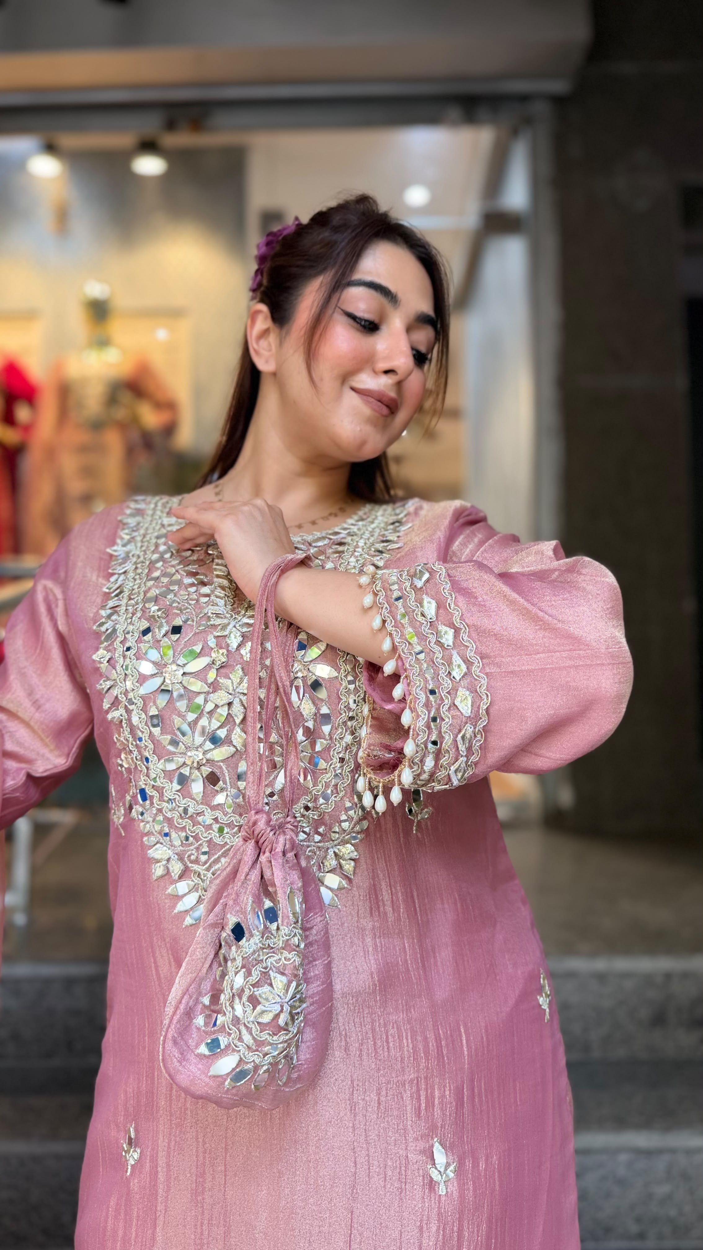 THE CHAMAK LONG SET