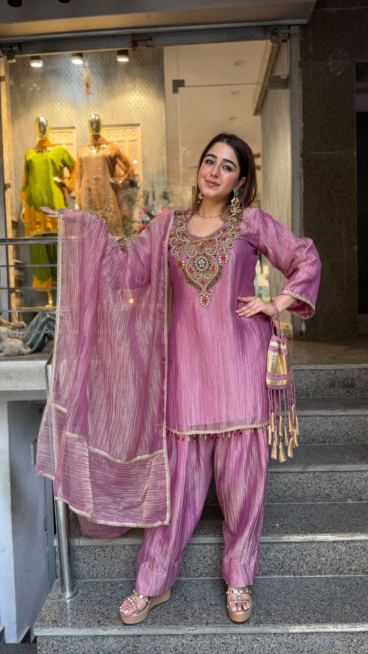 THE JHUMKI FARSHI SET