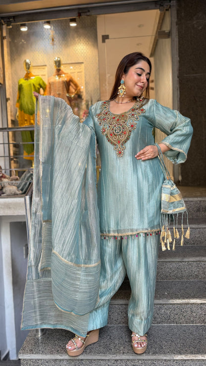 THE JHUMKI FARSHI SET