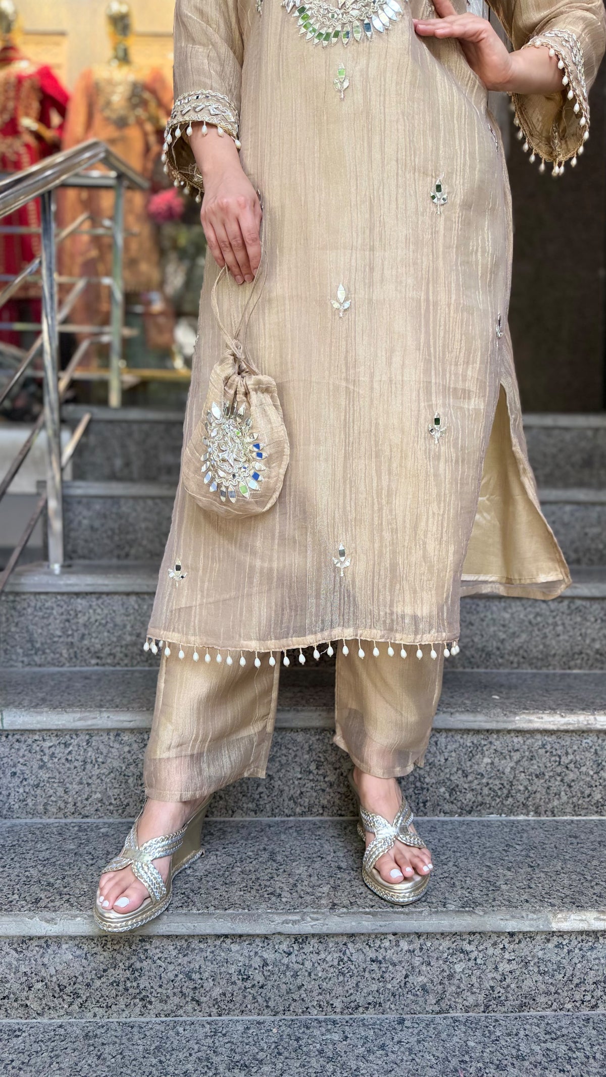 THE CHAMAK LONG SET