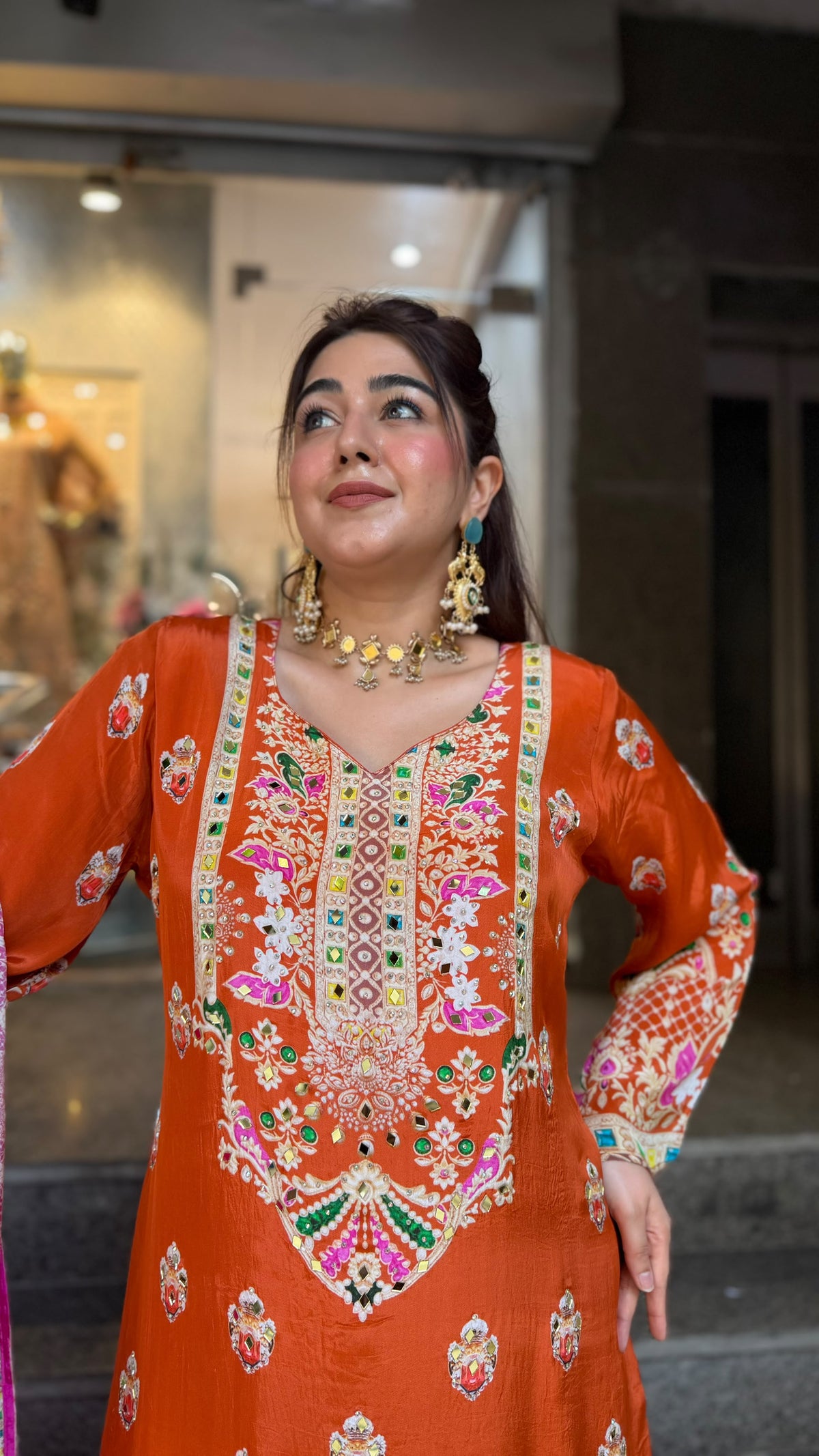 THE  MISHRI  SET