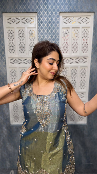 THE  MAALKIN SHARARA SET